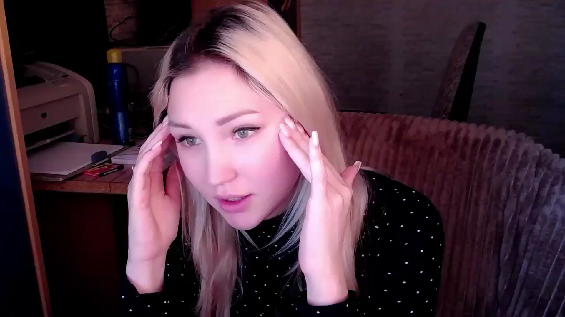 Gallery image thumbnail from Ashley_cutie_'s myfreecams stream on, 11/23/2023, 08:39 image 18 of 20