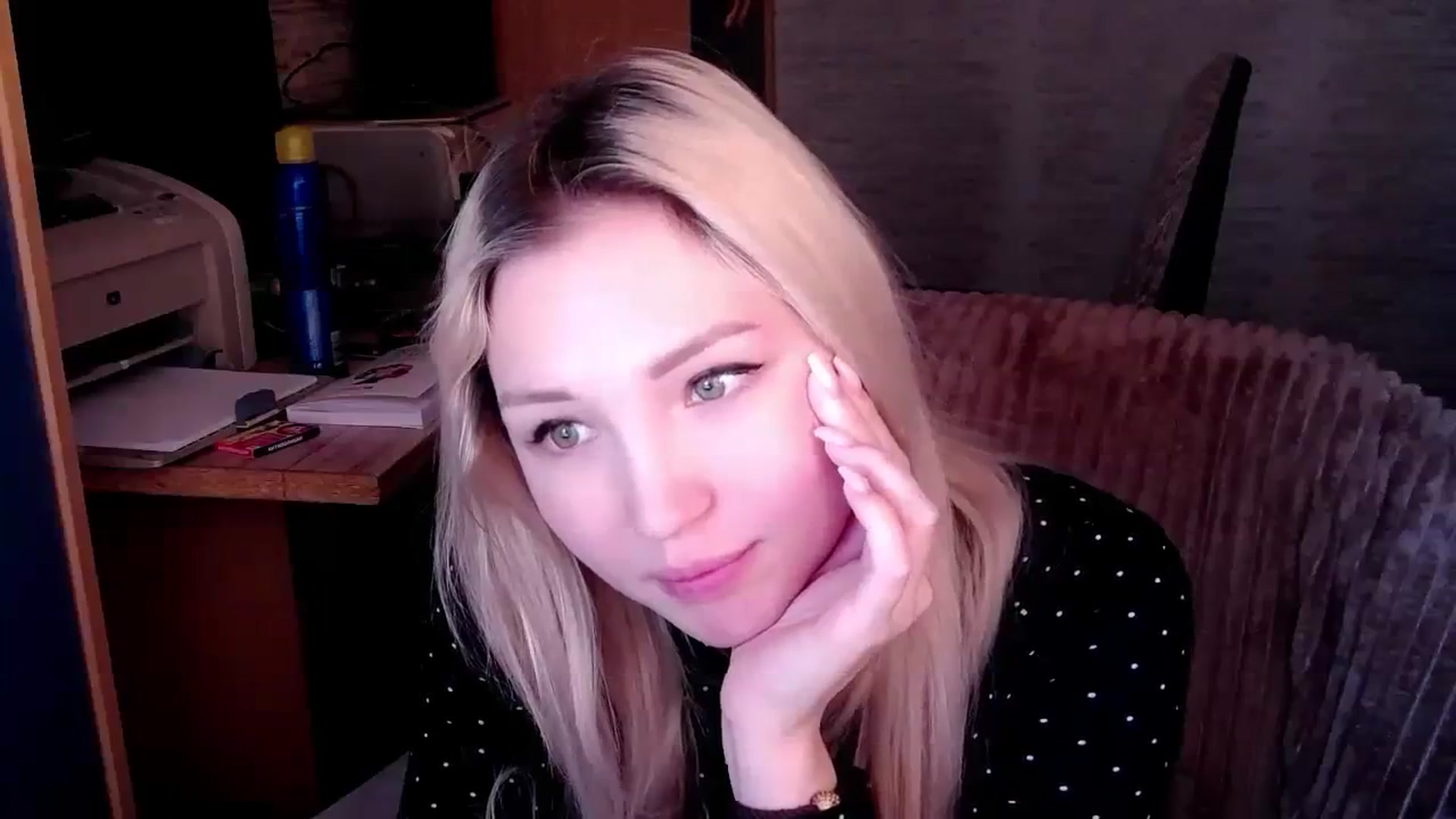 Gallery image thumbnail from Ashley_cutie_'s myfreecams stream on, 11/23/2023, 08:39 image 19 of 20