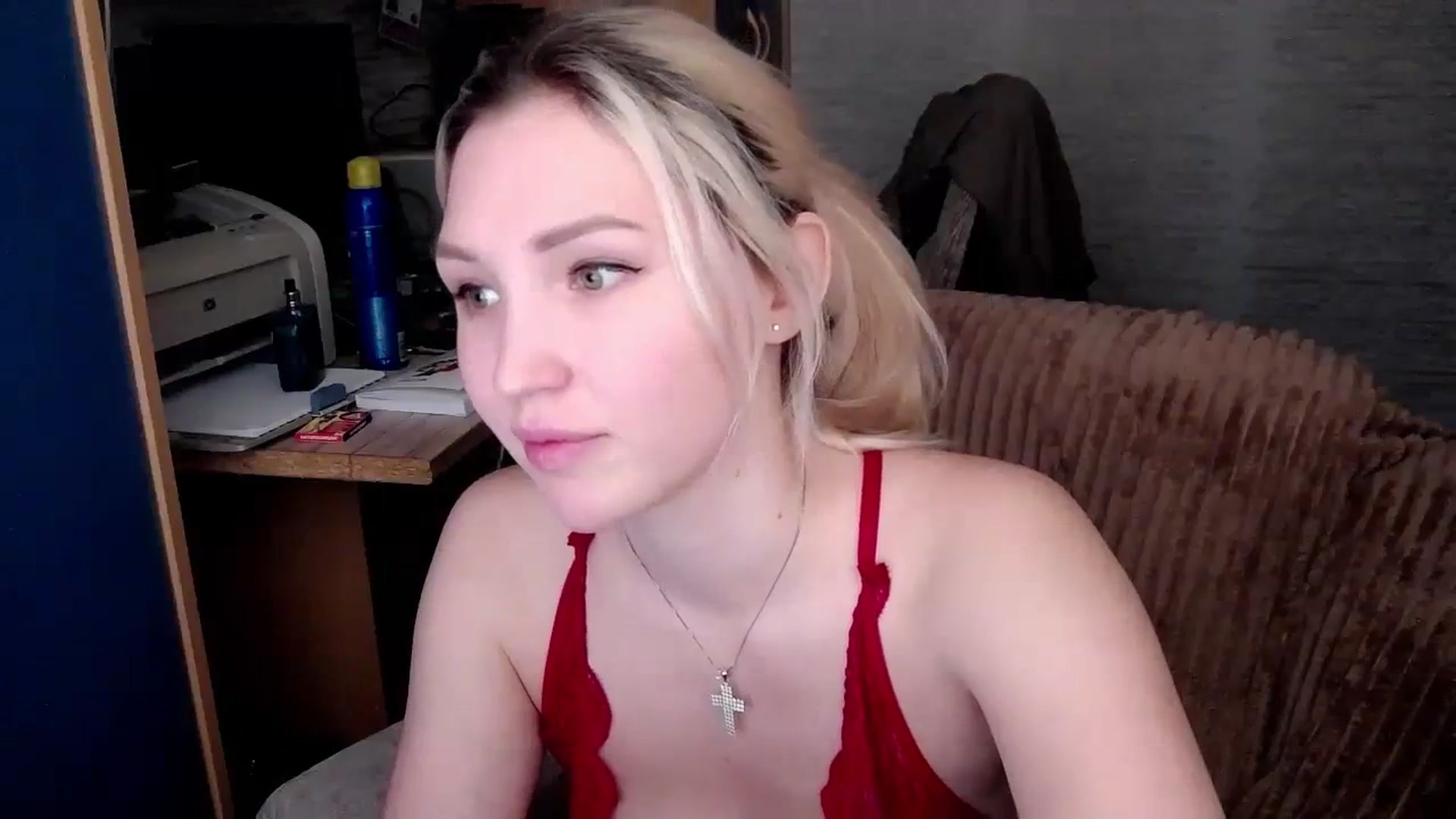 Gallery image thumbnail from Ashley_cutie_'s myfreecams stream on, 11/24/2023, 08:30 image 2 of 20