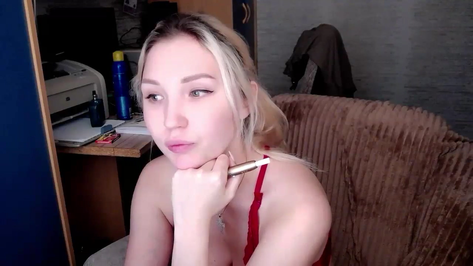 Gallery image thumbnail from Ashley_cutie_'s myfreecams stream on, 11/24/2023, 08:30 image 4 of 20