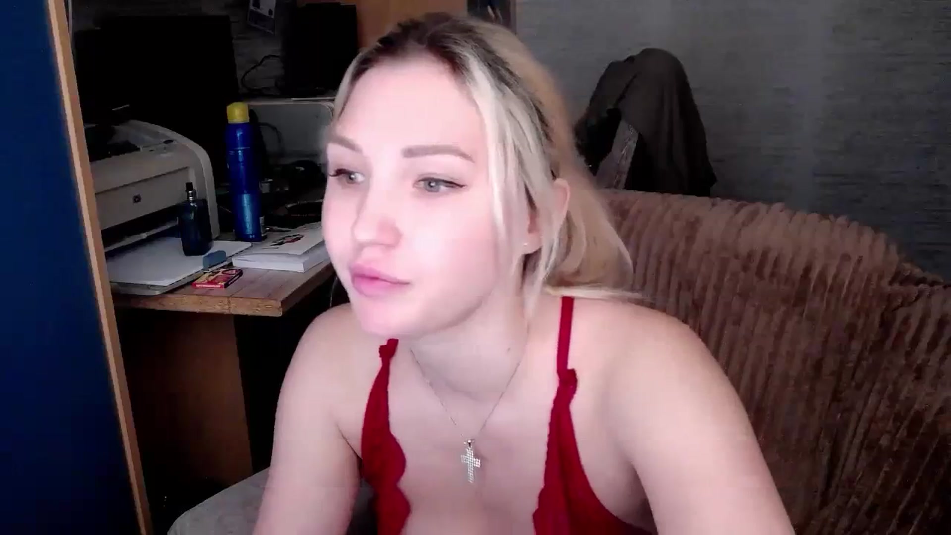 Gallery image thumbnail from Ashley_cutie_'s myfreecams stream on, 11/24/2023, 08:30 image 3 of 20