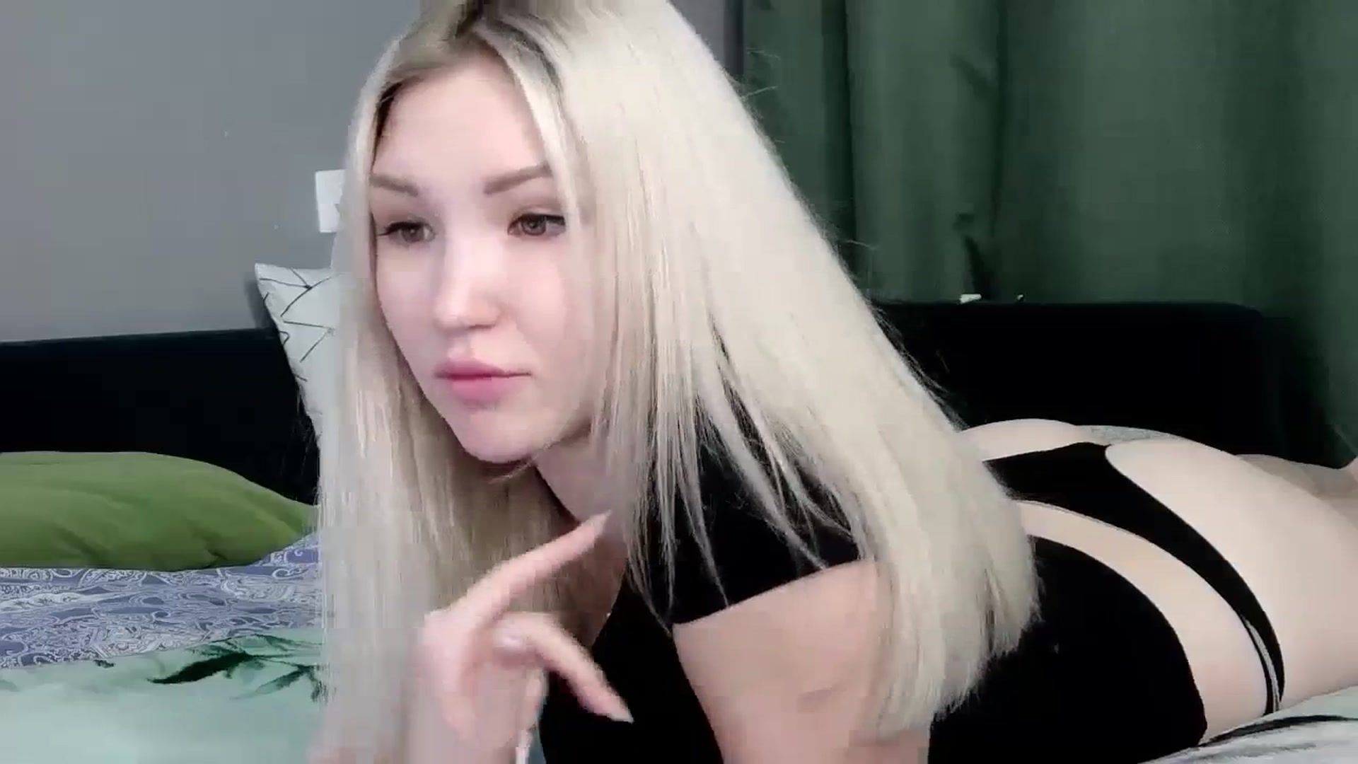 Gallery image thumbnail from Ashley_cutie_'s myfreecams stream on, 12/12/2023, 08:07 image 4 of 20