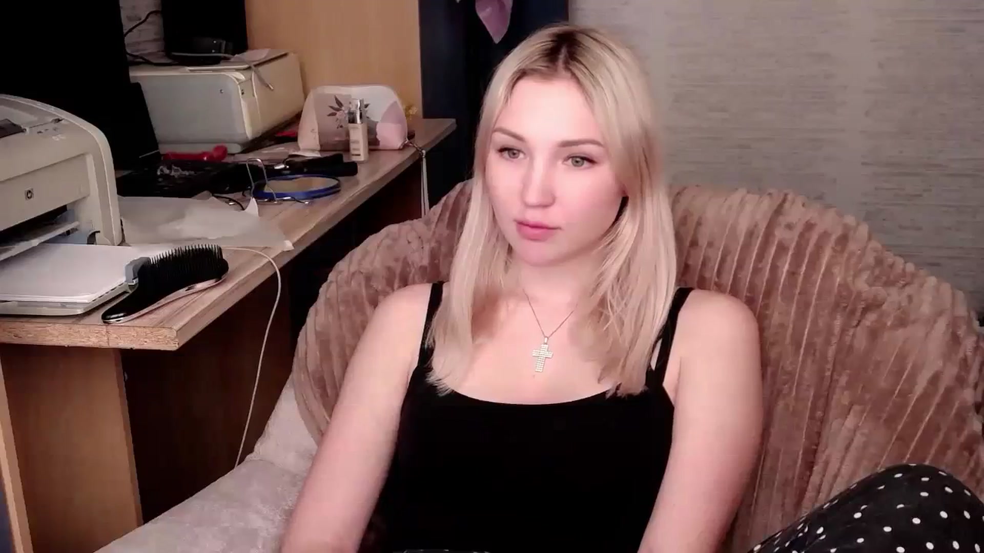 Gallery image thumbnail from Ashley_cutie_'s myfreecams stream on, 12/21/2023, 08:04 image 3 of 20