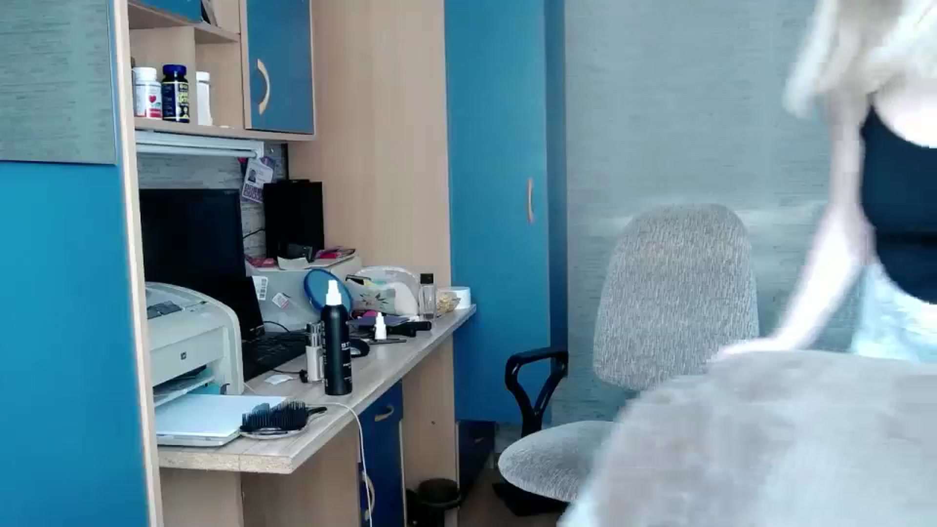Gallery image thumbnail from Ashley_cutie_'s myfreecams stream on, 12/25/2023, 05:30 image 16 of 20