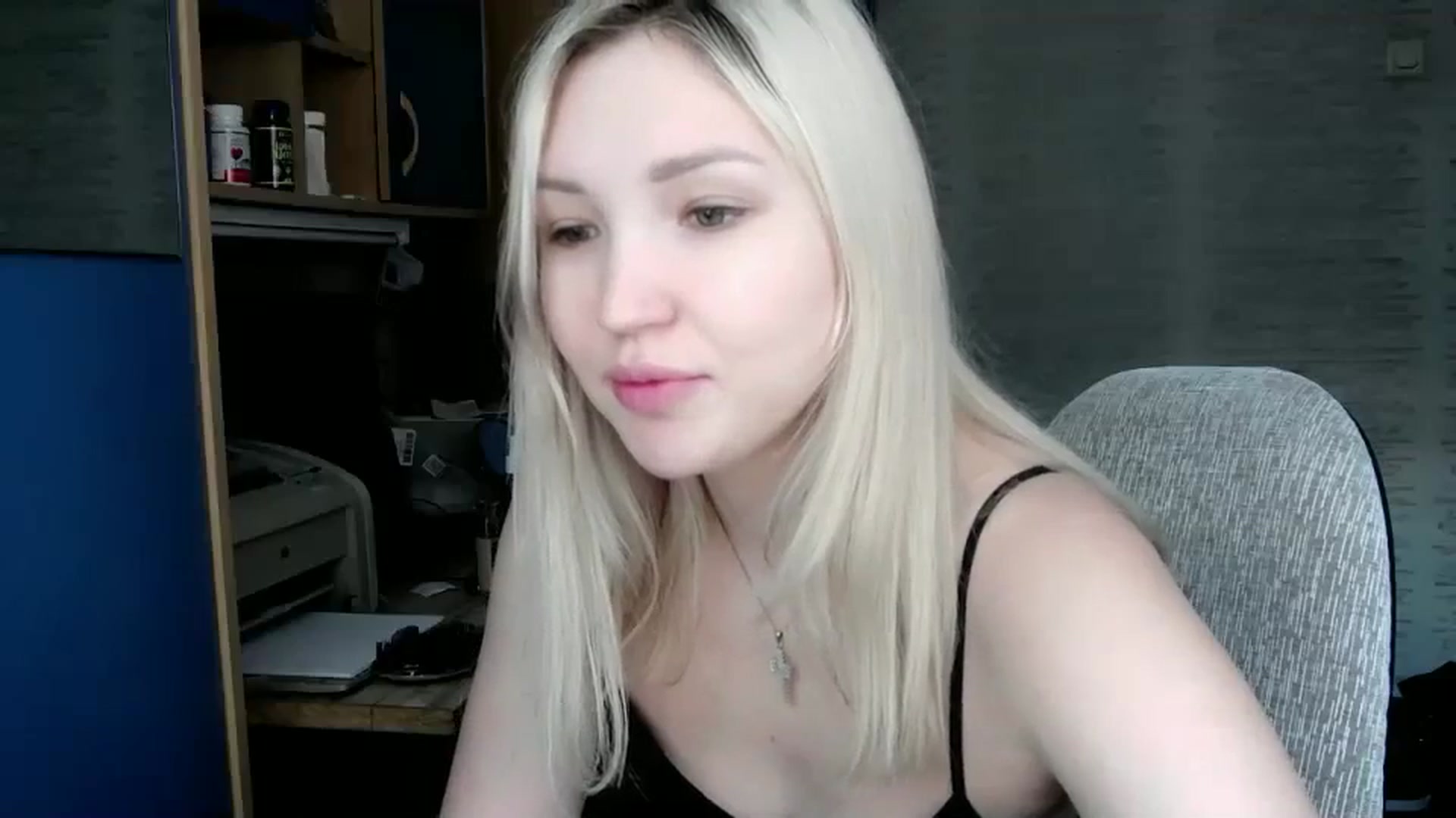 Gallery image thumbnail from Ashley_cutie_'s myfreecams stream on, 12/25/2023, 05:30 image 9 of 20