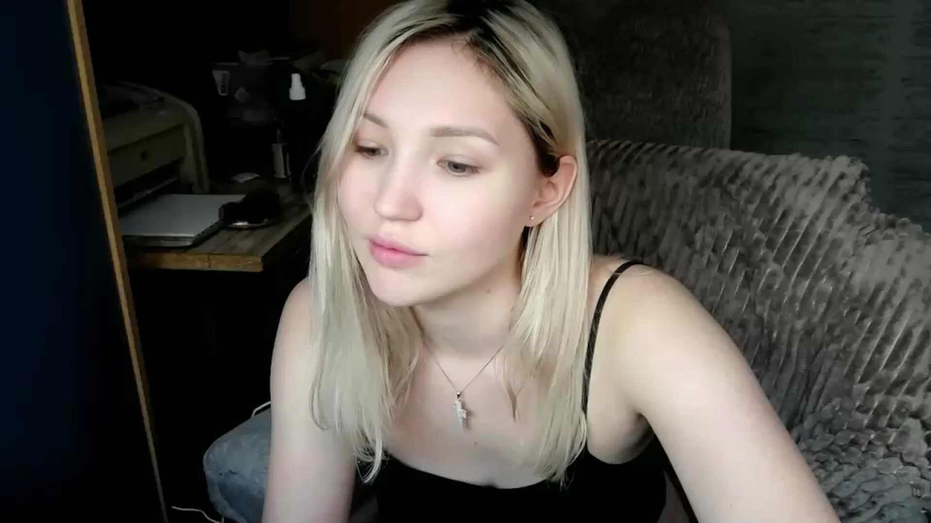 Gallery image thumbnail from Ashley_cutie_'s myfreecams stream on, 12/25/2023, 06:21 image 20 of 20
