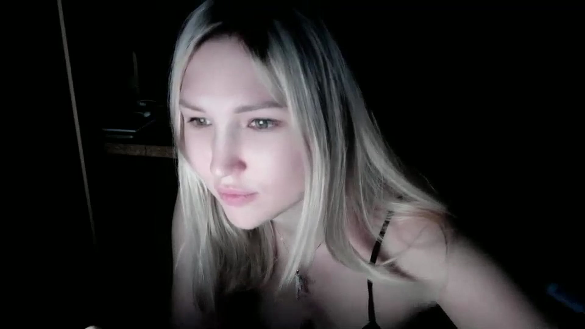 Gallery image thumbnail from Ashley_cutie_'s myfreecams stream on, 12/25/2023, 09:42 image 5 of 20