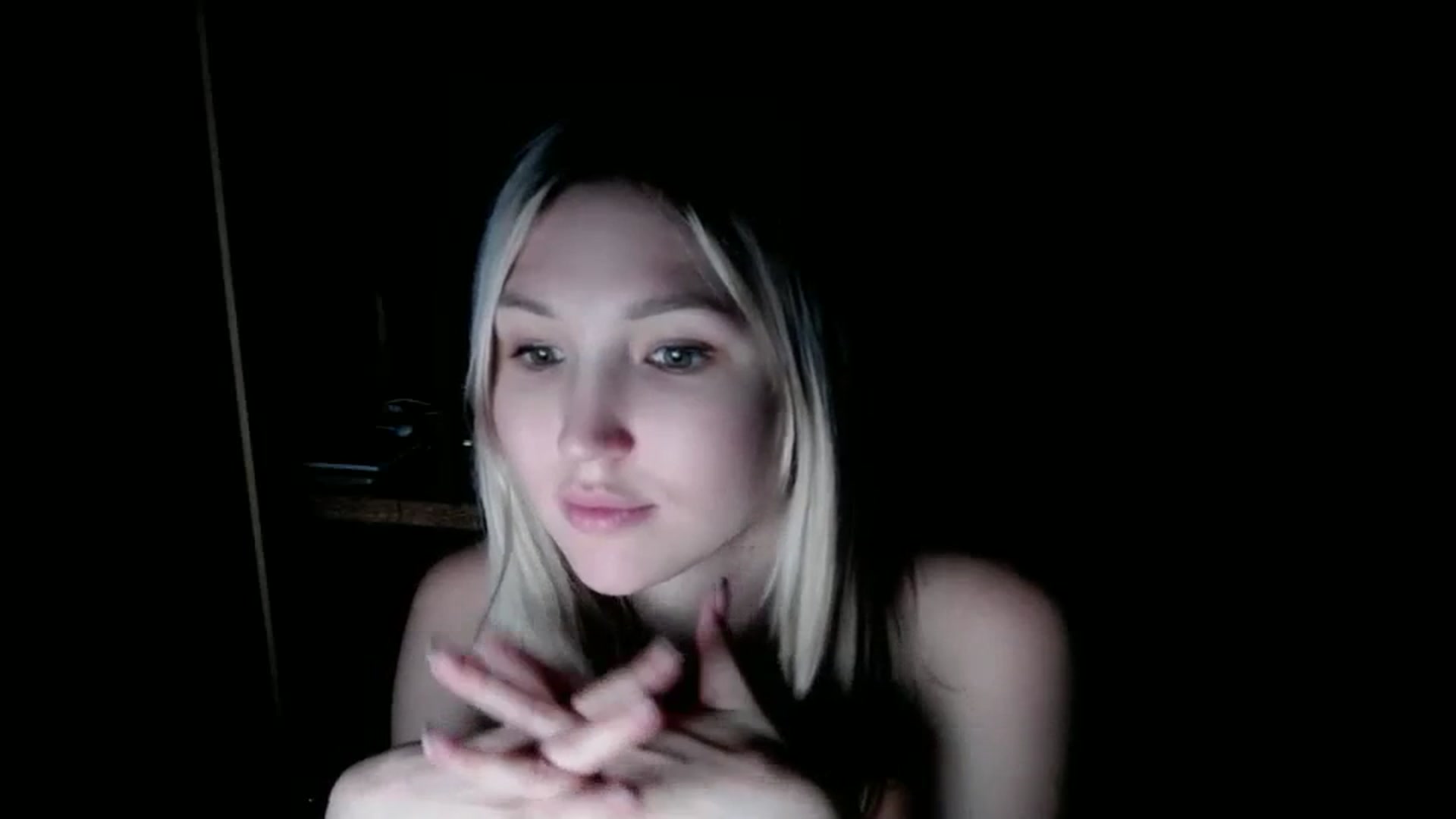 Gallery image thumbnail from Ashley_cutie_'s myfreecams stream on, 12/25/2023, 09:42 image 17 of 20