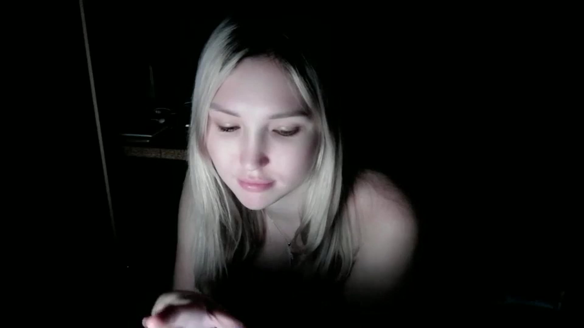 Gallery image thumbnail from Ashley_cutie_'s myfreecams stream on, 12/25/2023, 09:42 image 9 of 20