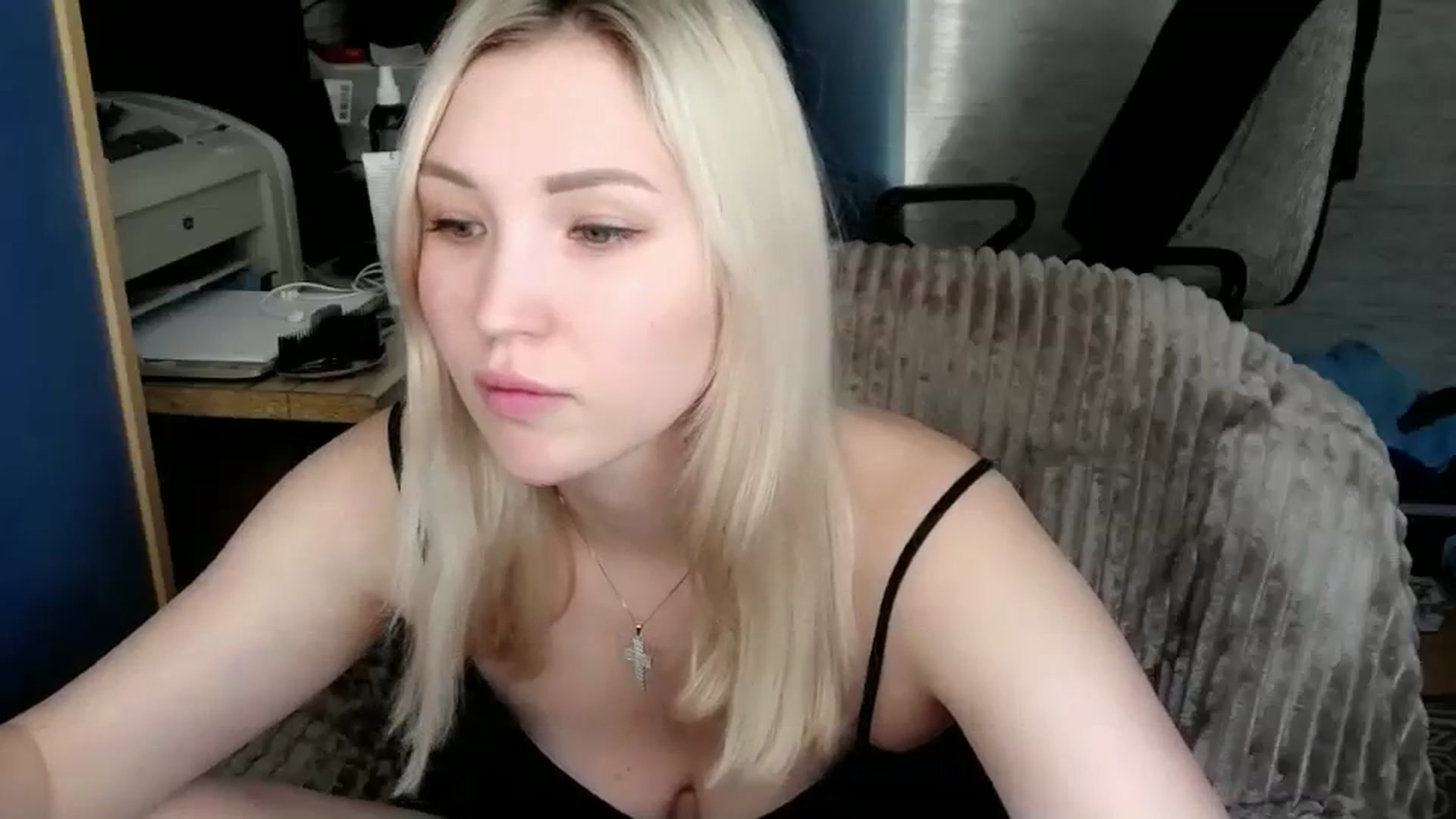 Gallery image thumbnail from Ashley_cutie_'s myfreecams stream on, 12/26/2023, 07:15 image 20 of 20