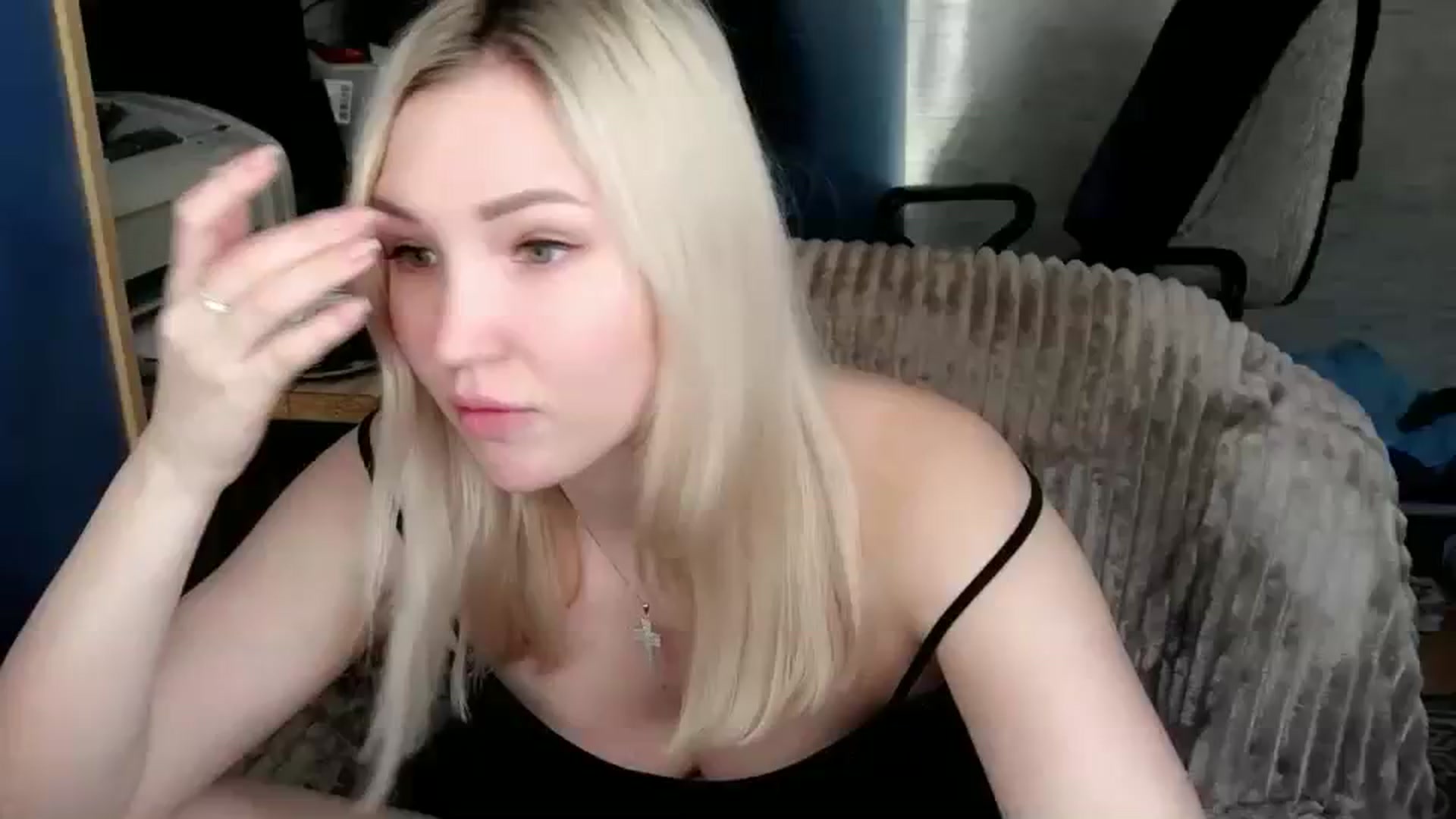 Gallery image thumbnail from Ashley_cutie_'s myfreecams stream on, 12/26/2023, 07:15 image 18 of 20