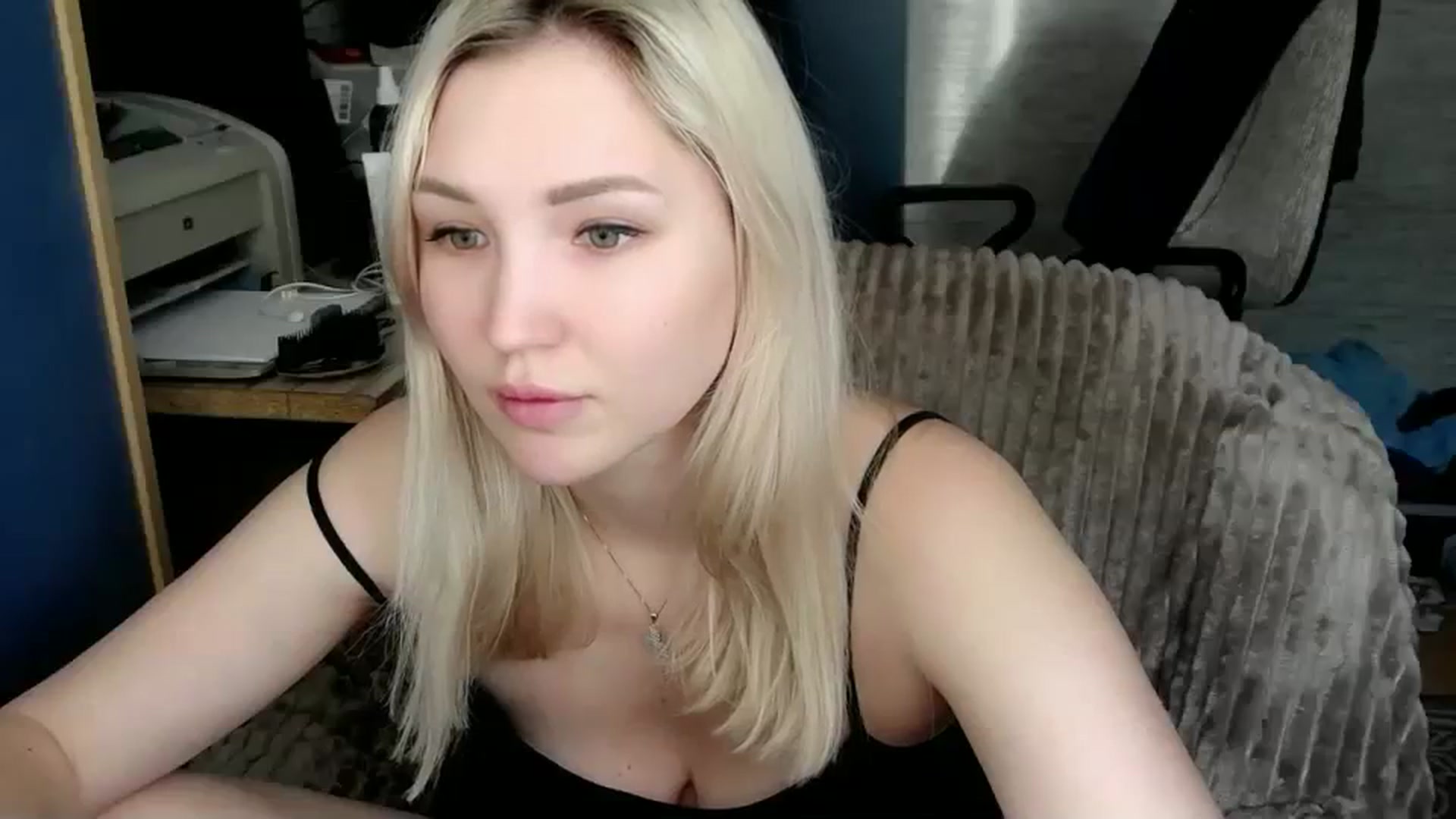 Gallery image thumbnail from Ashley_cutie_'s myfreecams stream on, 12/26/2023, 07:15 image 2 of 20