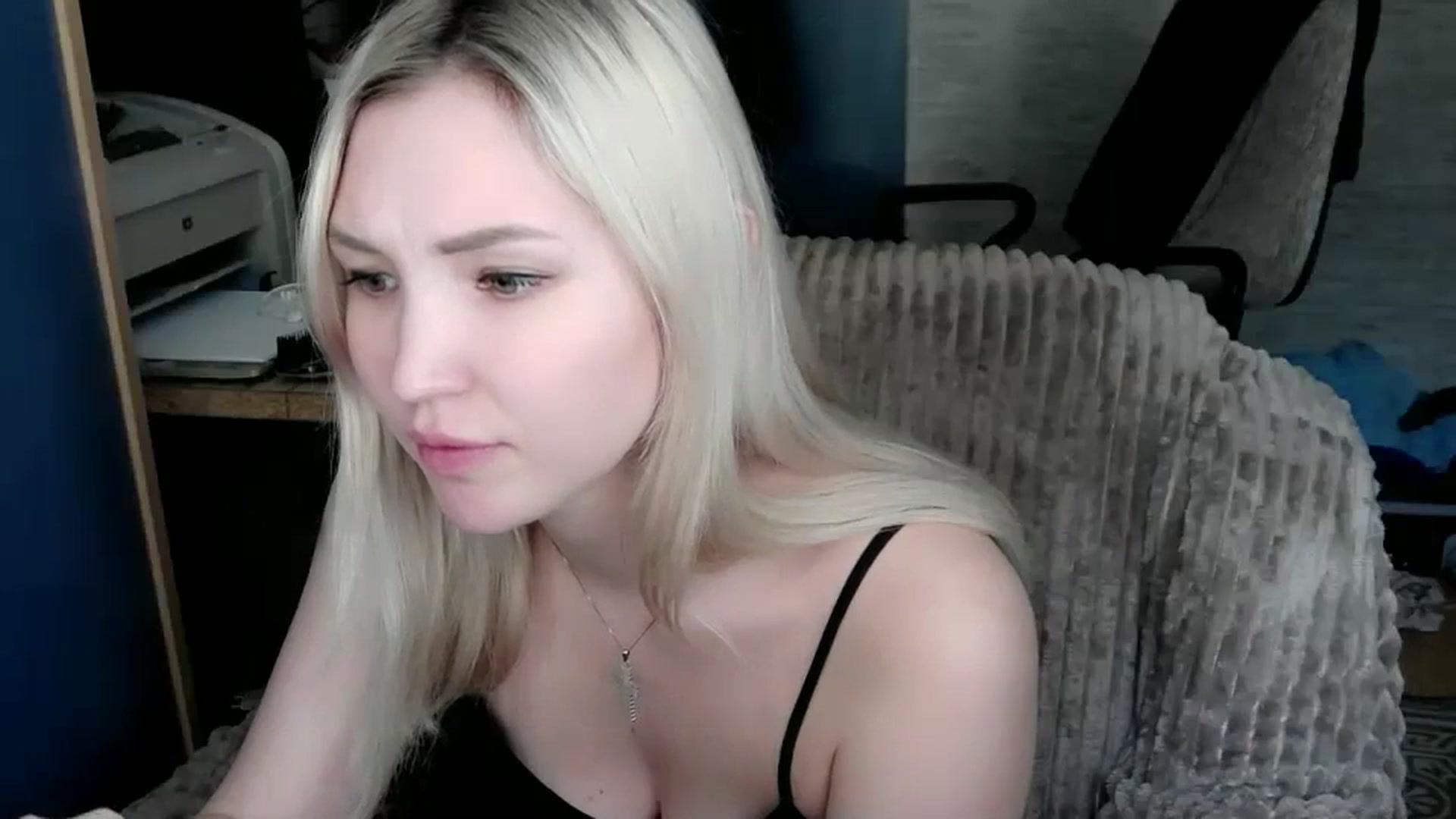 Gallery image thumbnail from Ashley_cutie_'s myfreecams stream on, 12/26/2023, 07:32 image 6 of 20