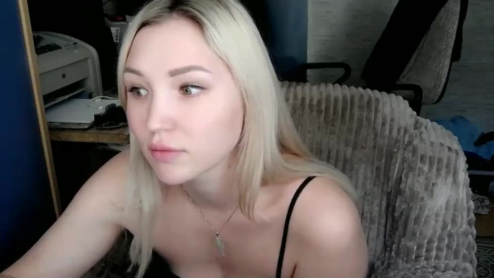 Gallery image thumbnail from Ashley_cutie_'s myfreecams stream on, 12/26/2023, 07:32 image 3 of 20