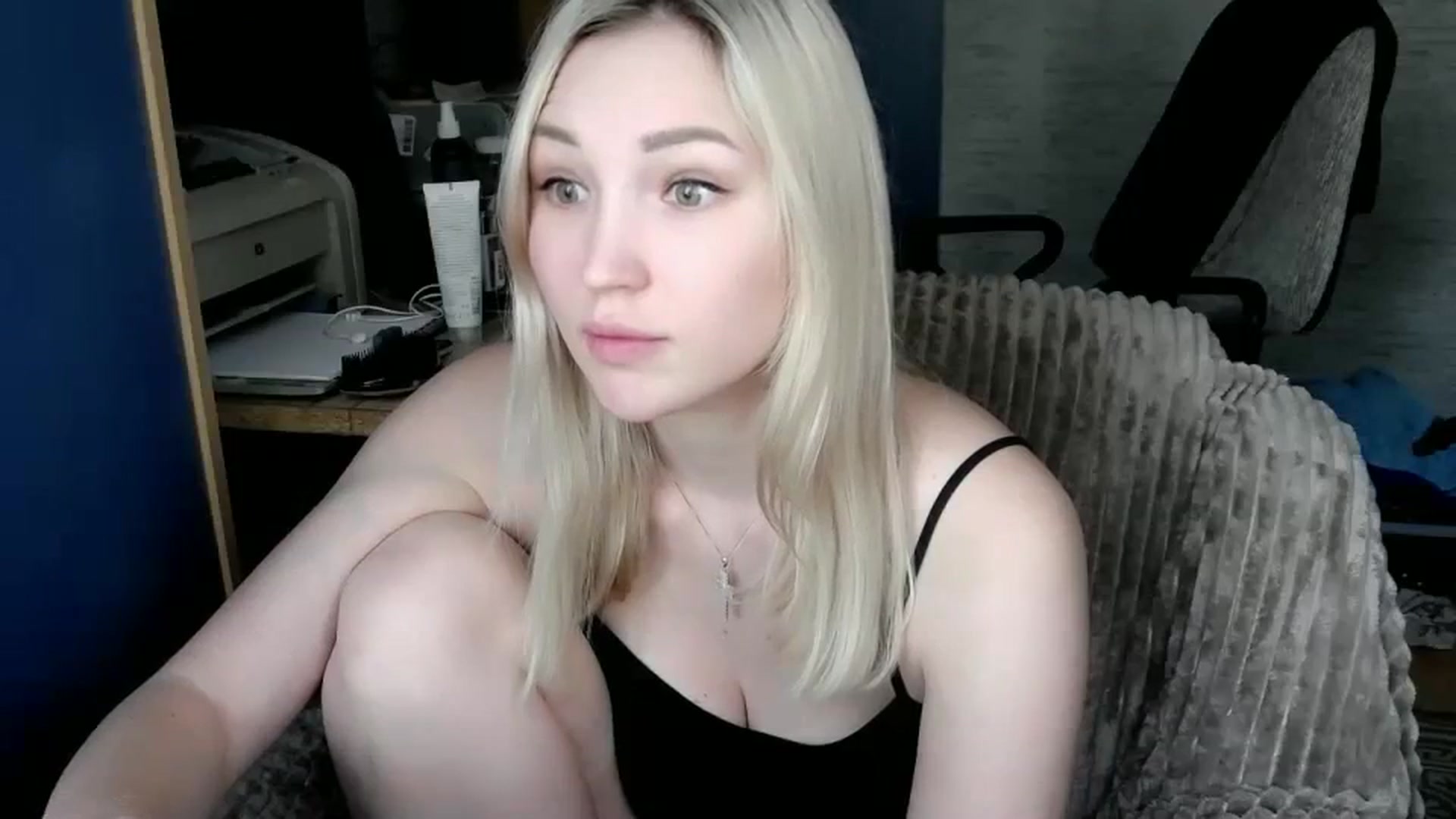 Gallery image thumbnail from Ashley_cutie_'s myfreecams stream on, 12/26/2023, 07:32 image 10 of 20