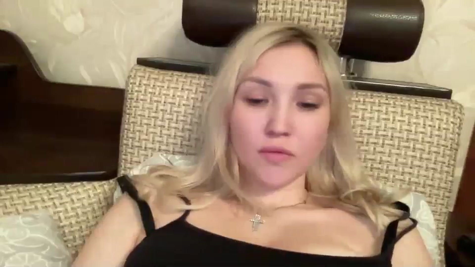 Gallery image thumbnail from Ashley_cutie_'s myfreecams stream on, 12/28/2023, 14:30 image 15 of 20