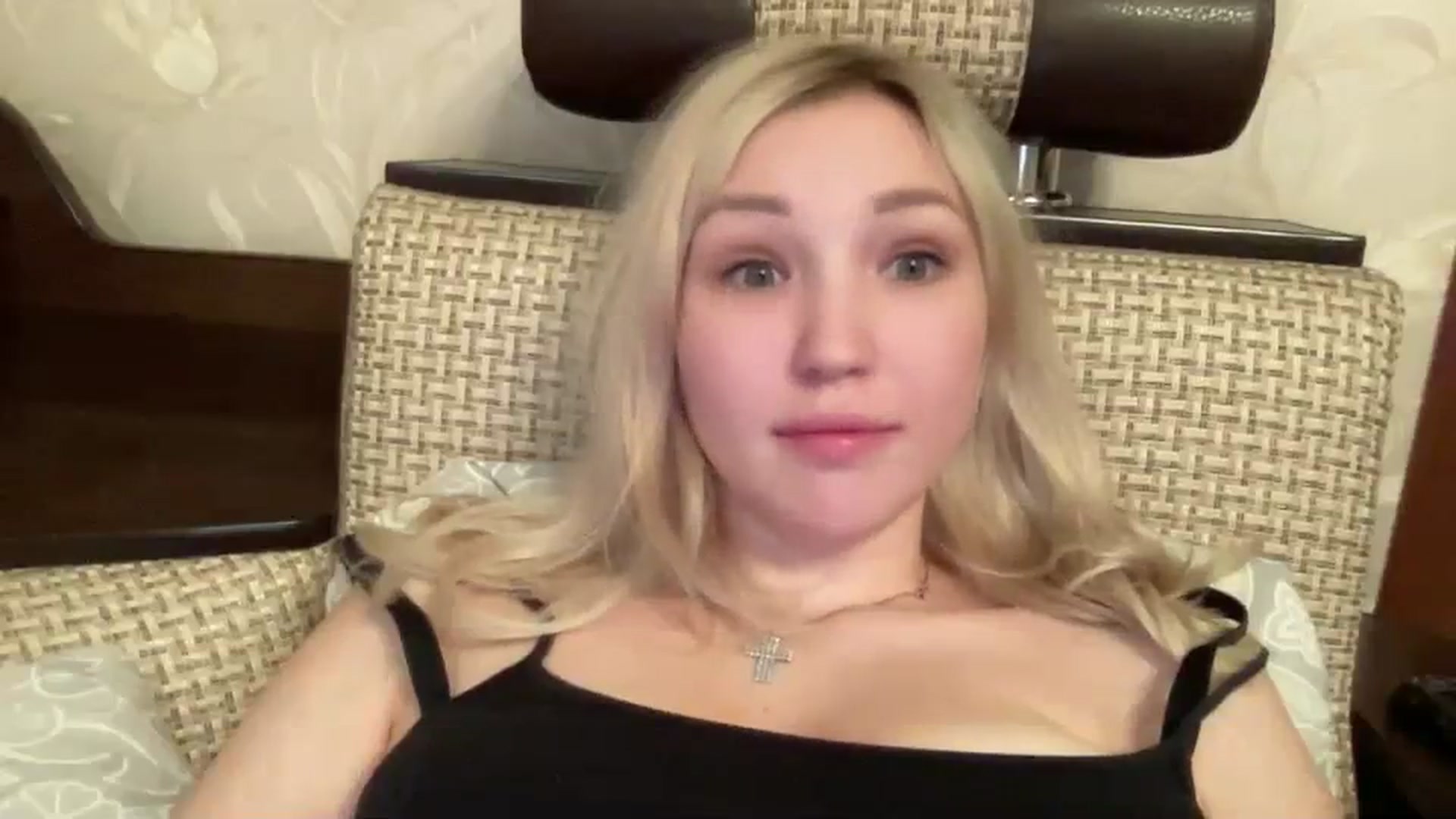 Gallery image thumbnail from Ashley_cutie_'s myfreecams stream on, 12/28/2023, 14:30 image 13 of 20