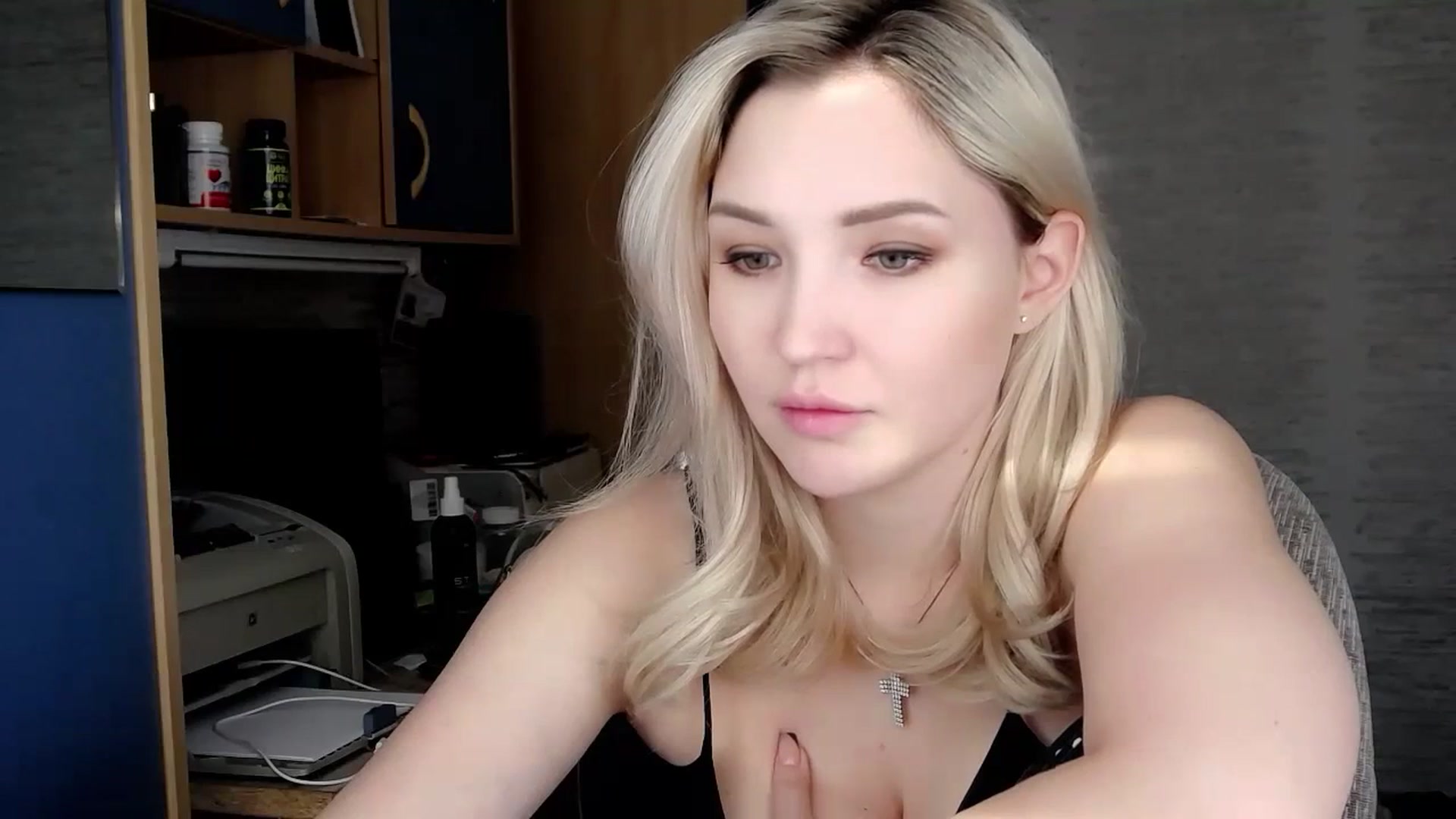 Gallery image thumbnail from Ashley_cutie_'s myfreecams stream on, 12/29/2023, 07:22 image 8 of 20