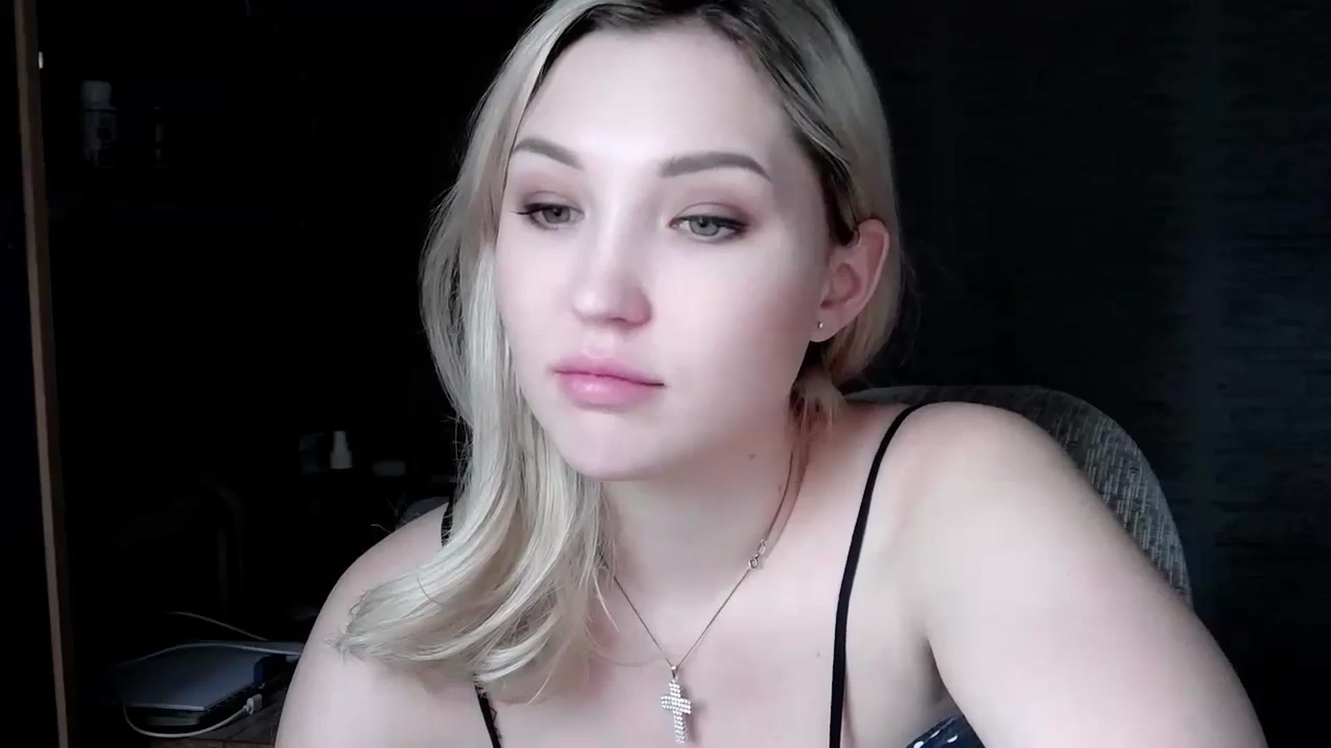 Gallery image thumbnail from Ashley_cutie_'s myfreecams stream on, 12/29/2023, 08:20 image 5 of 20