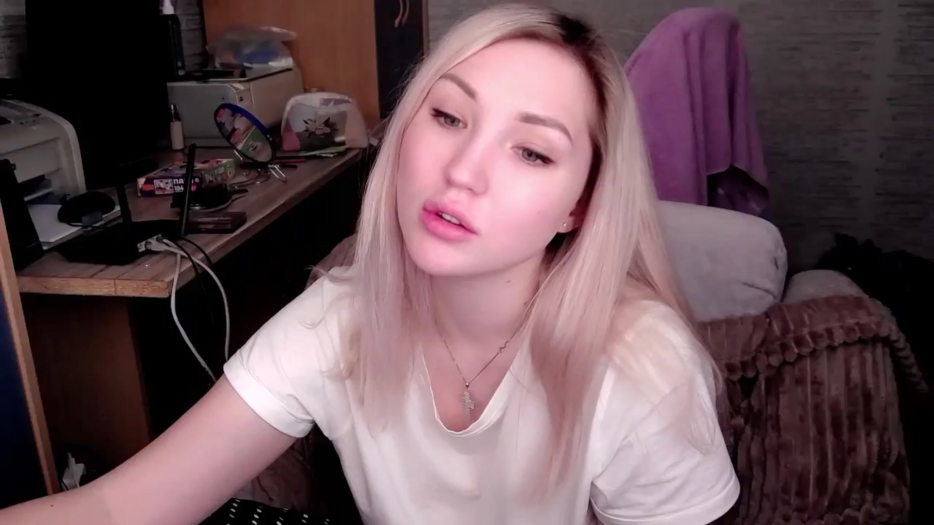 Gallery image thumbnail from Ashley_cutie_'s myfreecams stream on, 01/18/2024, 08:57 image 8 of 20