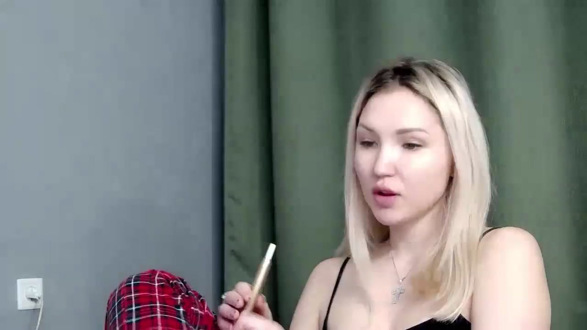 Gallery image thumbnail from Ashley_cutie_'s myfreecams stream on, 01/26/2024, 07:51 image 10 of 20
