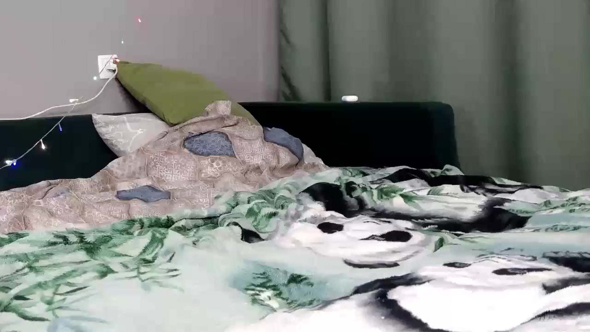 Gallery image thumbnail from Ashley_cutie_'s myfreecams stream on, 01/27/2024, 14:45 image 1 of 20