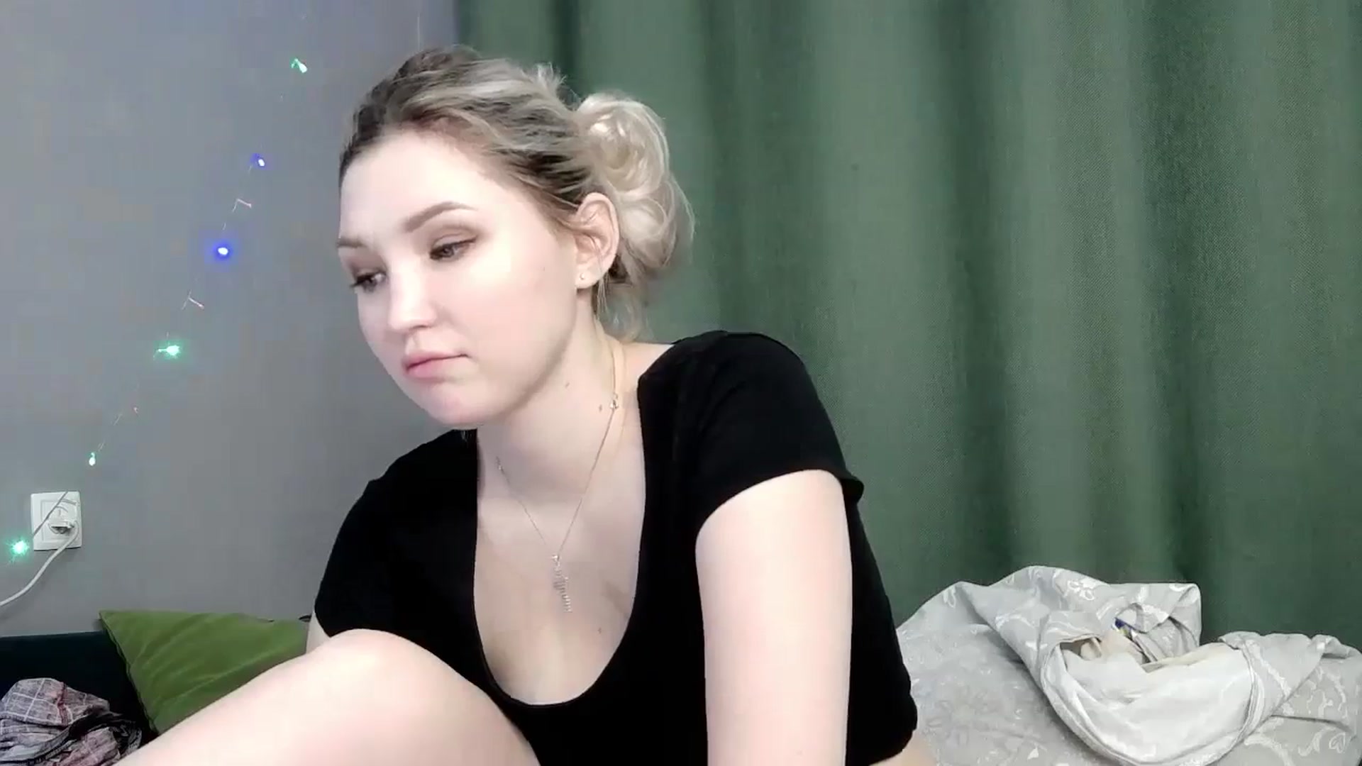 Gallery image thumbnail from Ashley_cutie_'s myfreecams stream on, 01/27/2024, 16:33 image 5 of 20