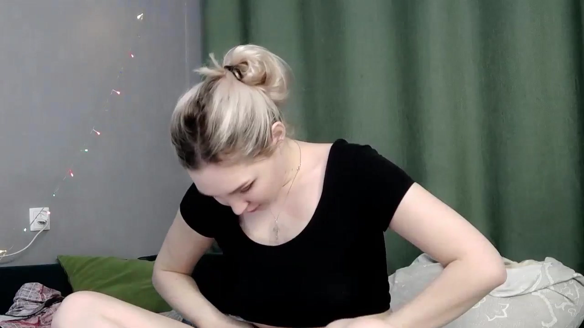 Gallery image thumbnail from Ashley_cutie_'s myfreecams stream on, 01/27/2024, 16:33 image 19 of 20