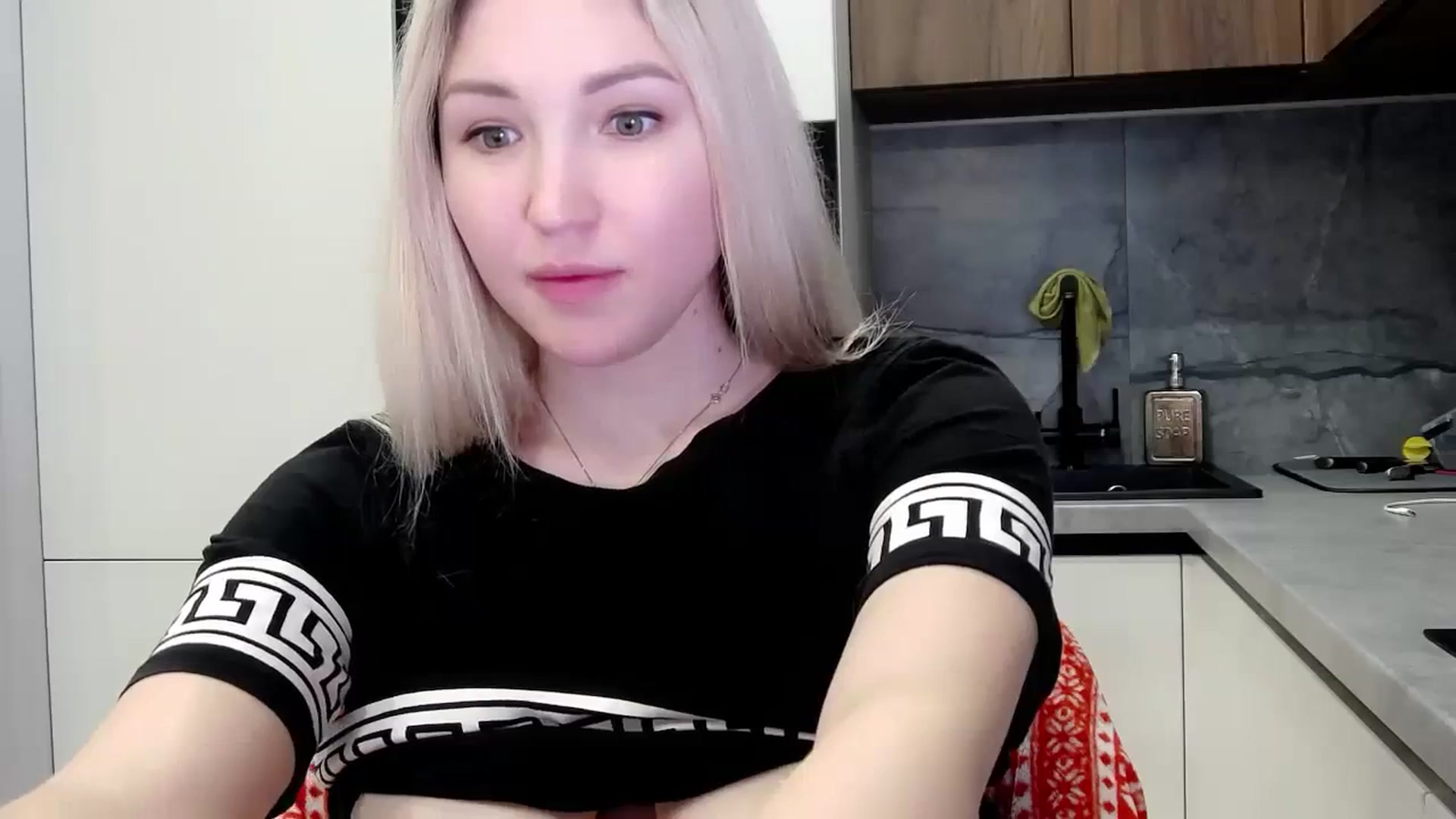 Gallery image thumbnail from Ashley_cutie_'s myfreecams stream on, 01/28/2024, 11:22 image 6 of 20