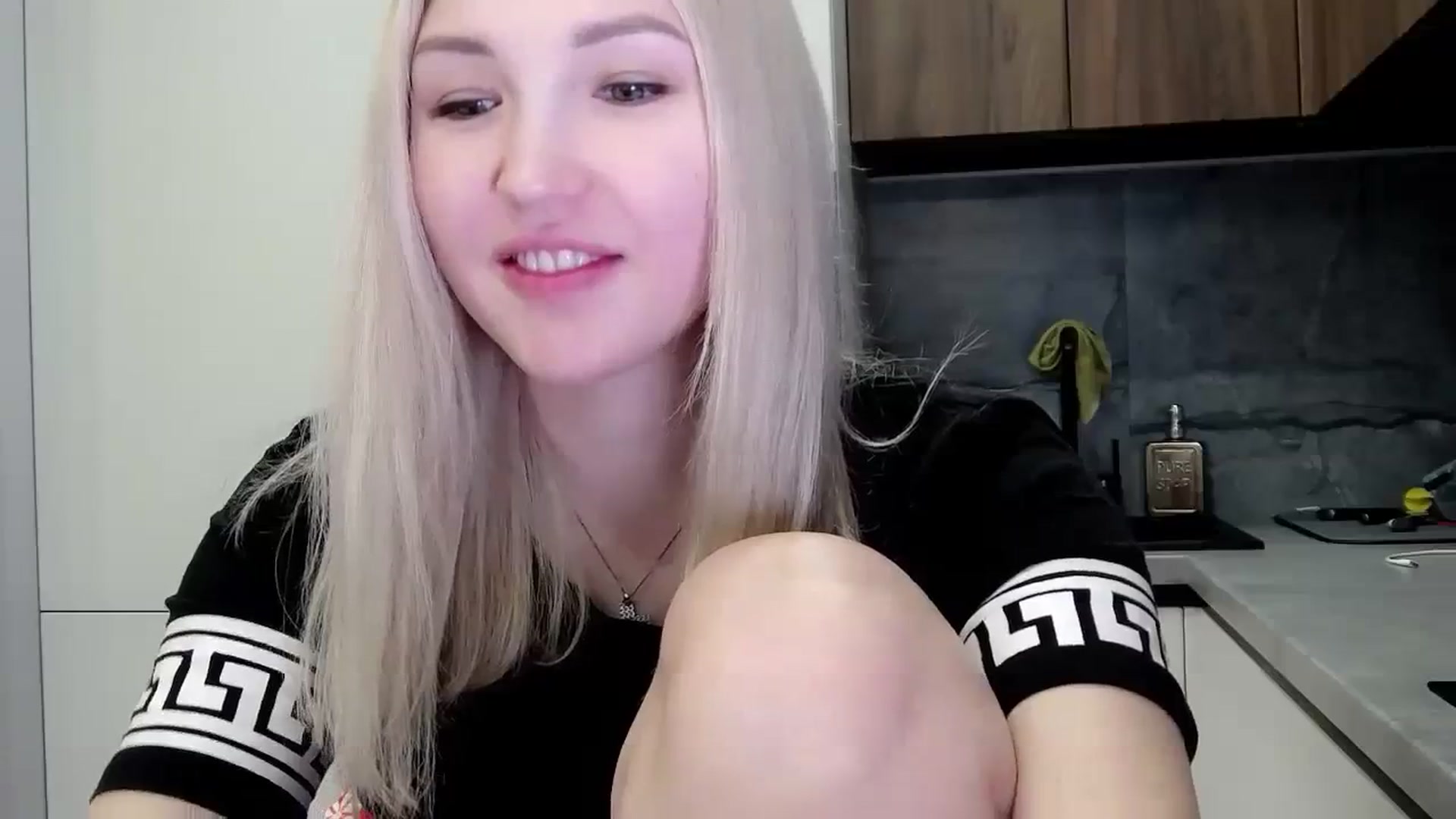 Gallery image thumbnail from Ashley_cutie_'s myfreecams stream on, 01/28/2024, 11:22 image 8 of 20
