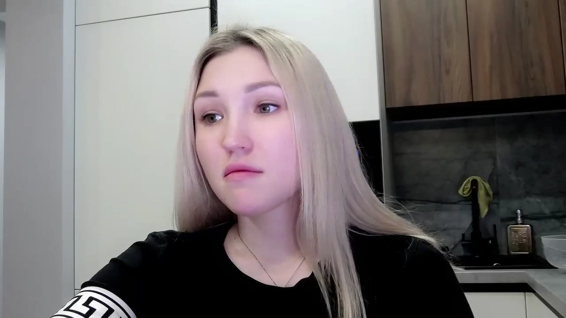 Gallery image thumbnail from Ashley_cutie_'s myfreecams stream on, 01/28/2024, 13:53 image 11 of 20