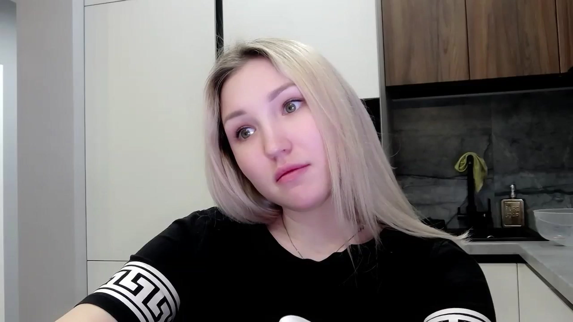 Gallery image thumbnail from Ashley_cutie_'s myfreecams stream on, 01/28/2024, 13:53 image 15 of 20