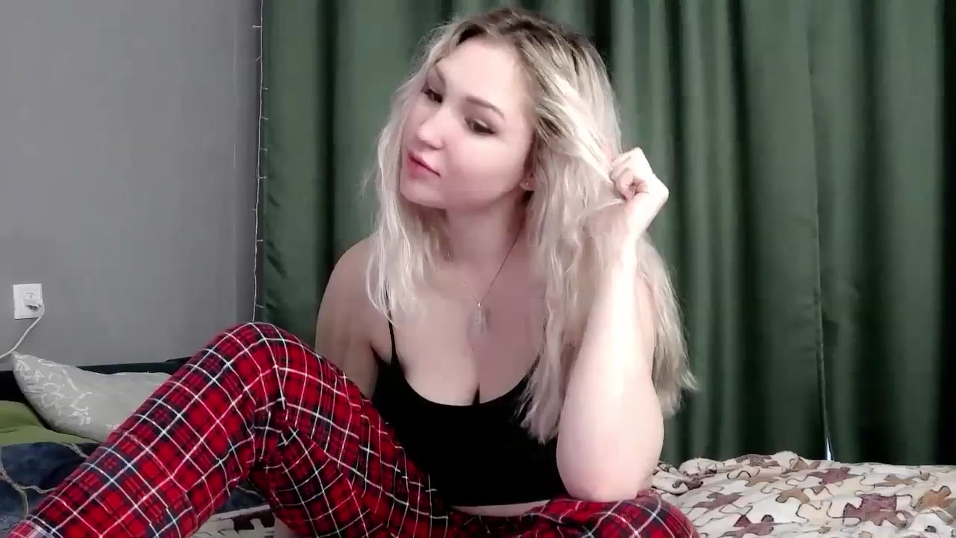 Gallery image thumbnail from Ashley_cutie_'s myfreecams stream on, 01/30/2024, 09:52 image 12 of 20