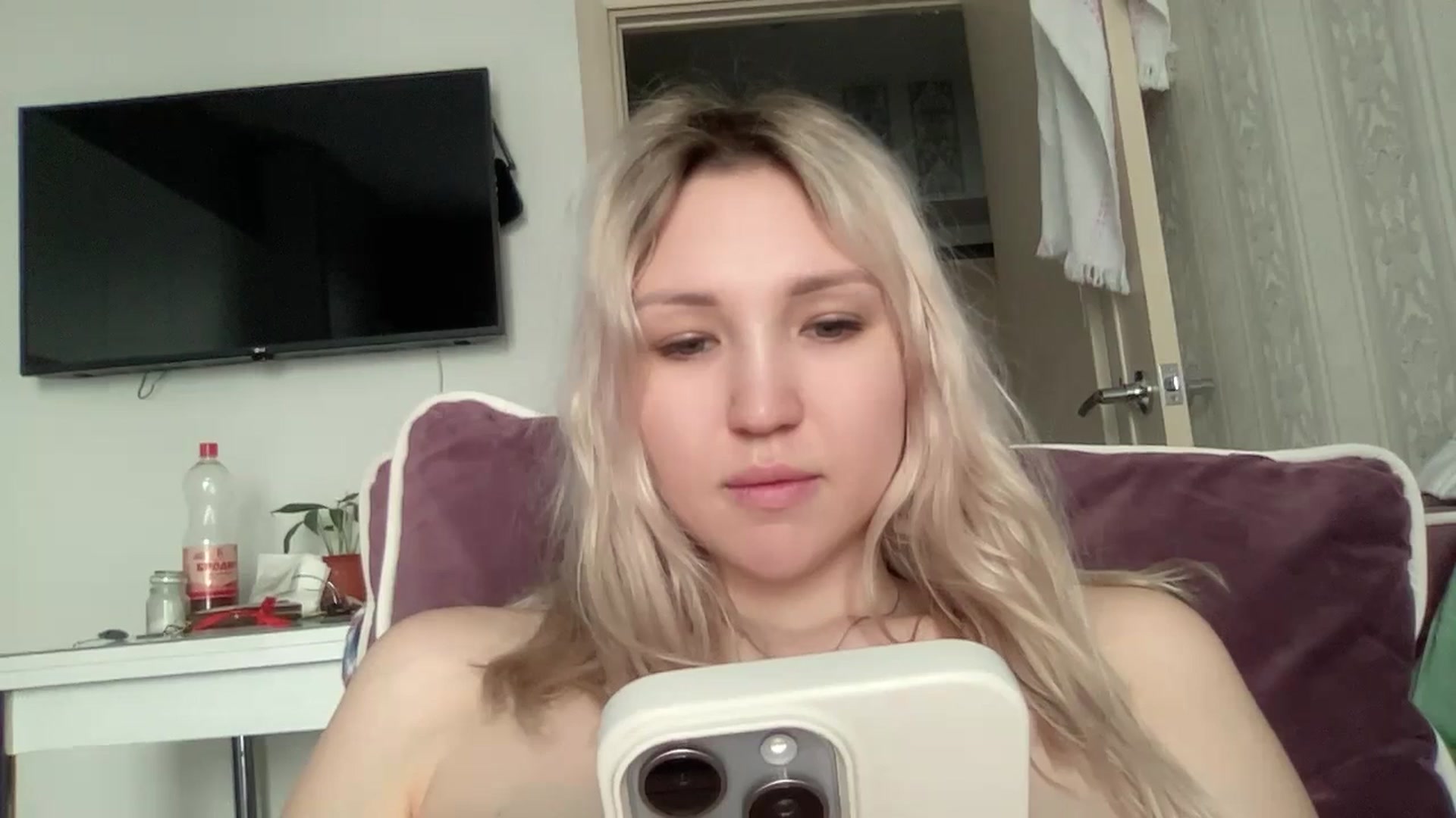 Gallery image thumbnail from Ashley_cutie_'s myfreecams stream on, 01/31/2024, 08:20 image 18 of 20