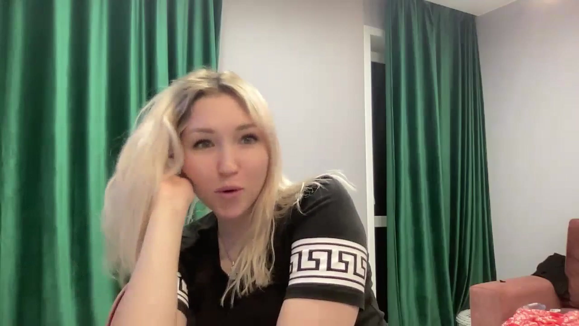 Gallery image thumbnail from Ashley_cutie_'s myfreecams stream on, 01/31/2024, 18:14 image 13 of 20