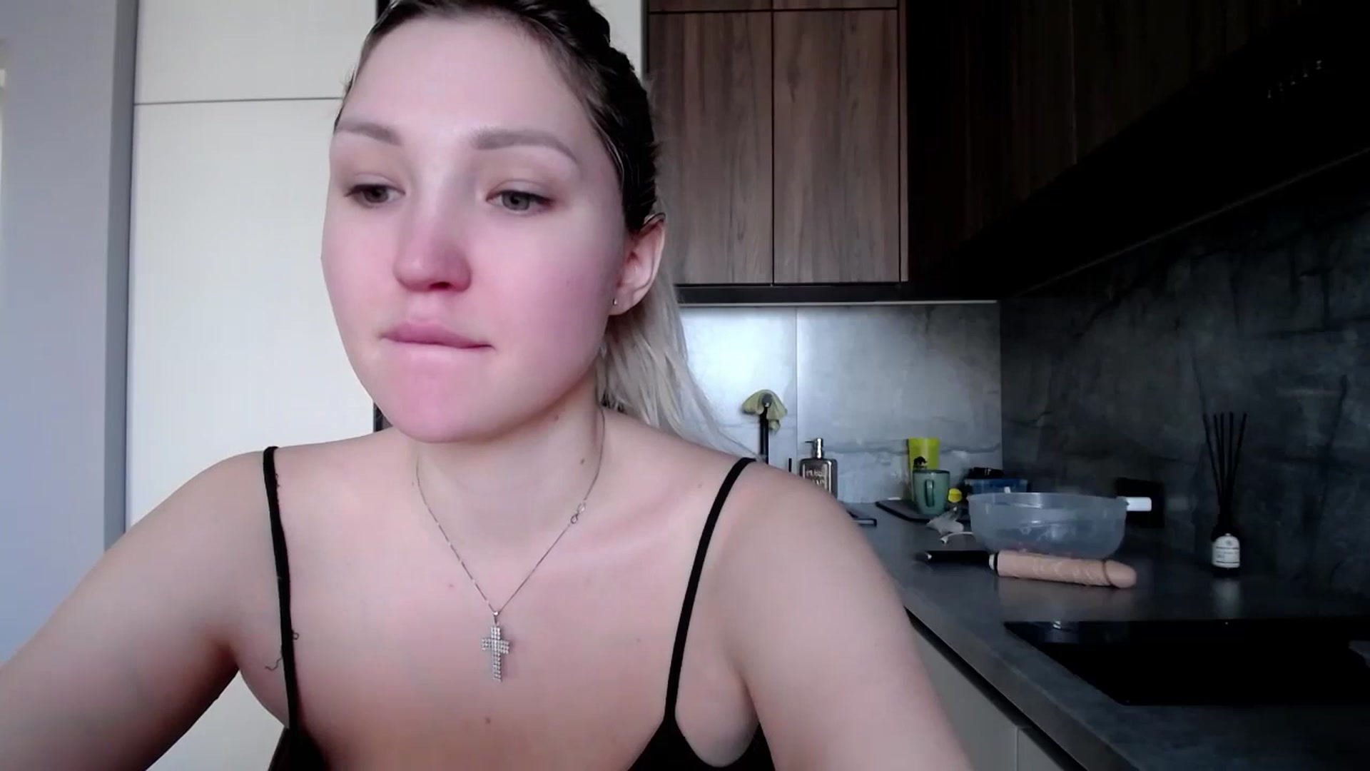 Gallery image thumbnail from Ashley_cutie_'s myfreecams stream on, 02/01/2024, 06:37 image 18 of 20
