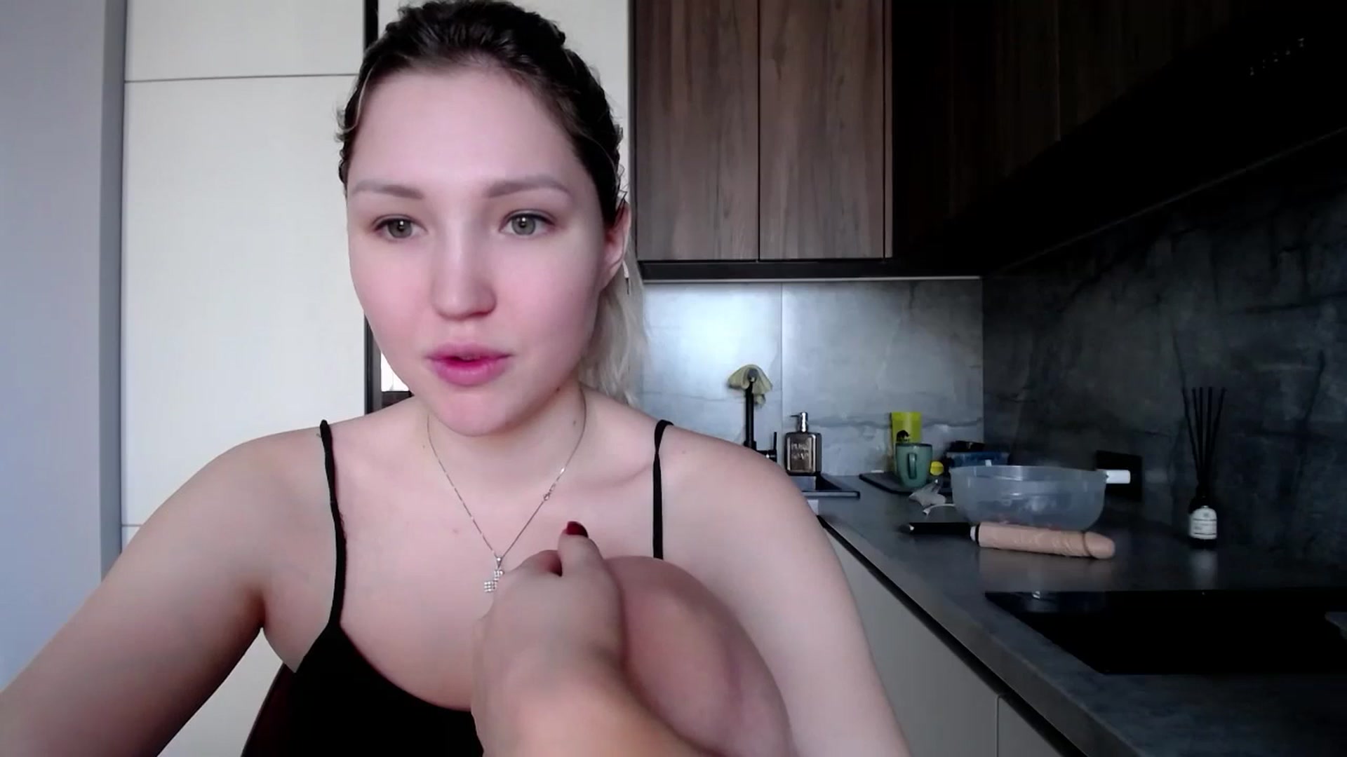 Gallery image thumbnail from Ashley_cutie_'s myfreecams stream on, 02/01/2024, 06:37 image 7 of 20