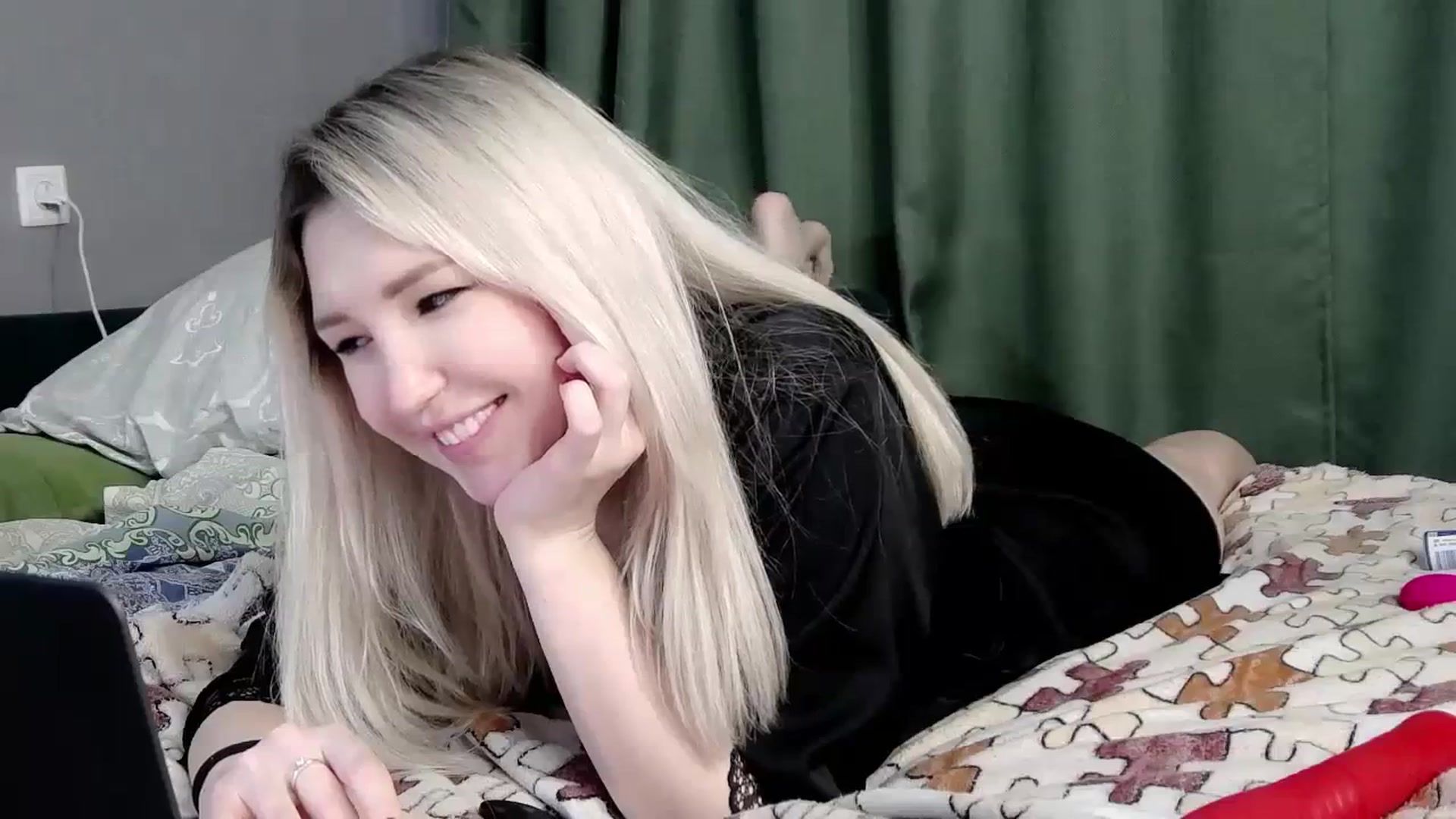 Gallery image thumbnail from Ashley_cutie_'s myfreecams stream on, 02/07/2024, 09:54 image 5 of 20