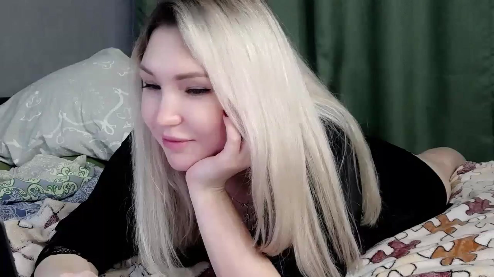 Gallery image thumbnail from Ashley_cutie_'s myfreecams stream on, 02/07/2024, 09:54 image 9 of 20