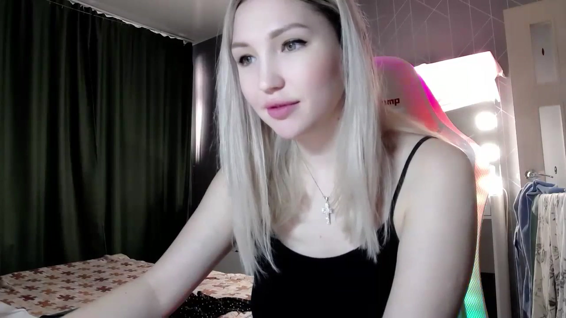 Gallery image thumbnail from Ashley_cutie_'s myfreecams stream on, 02/11/2024, 10:46 image 5 of 20