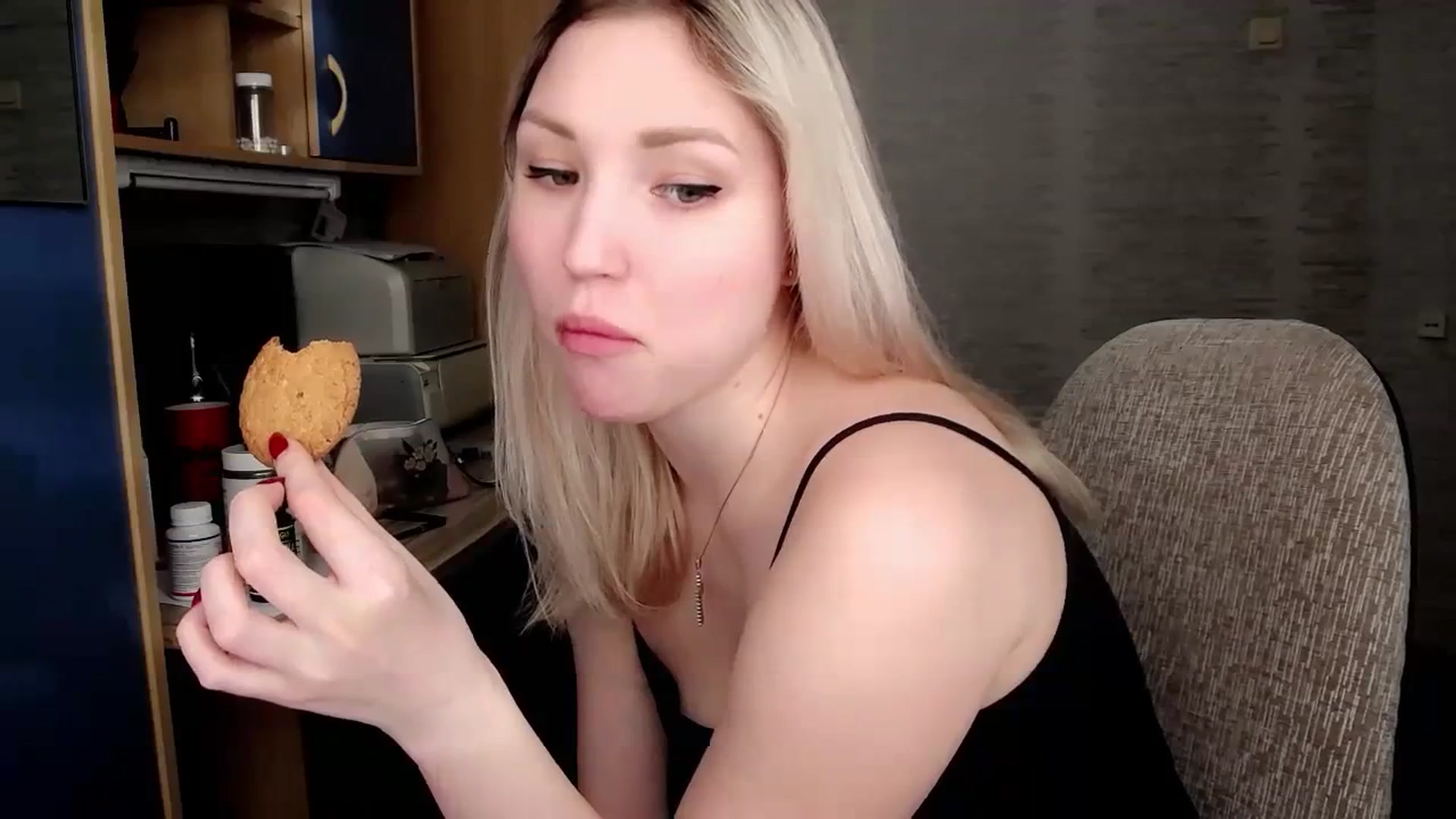 Gallery image thumbnail from Ashley_cutie_'s myfreecams stream on, 02/20/2024, 09:27 image 10 of 20