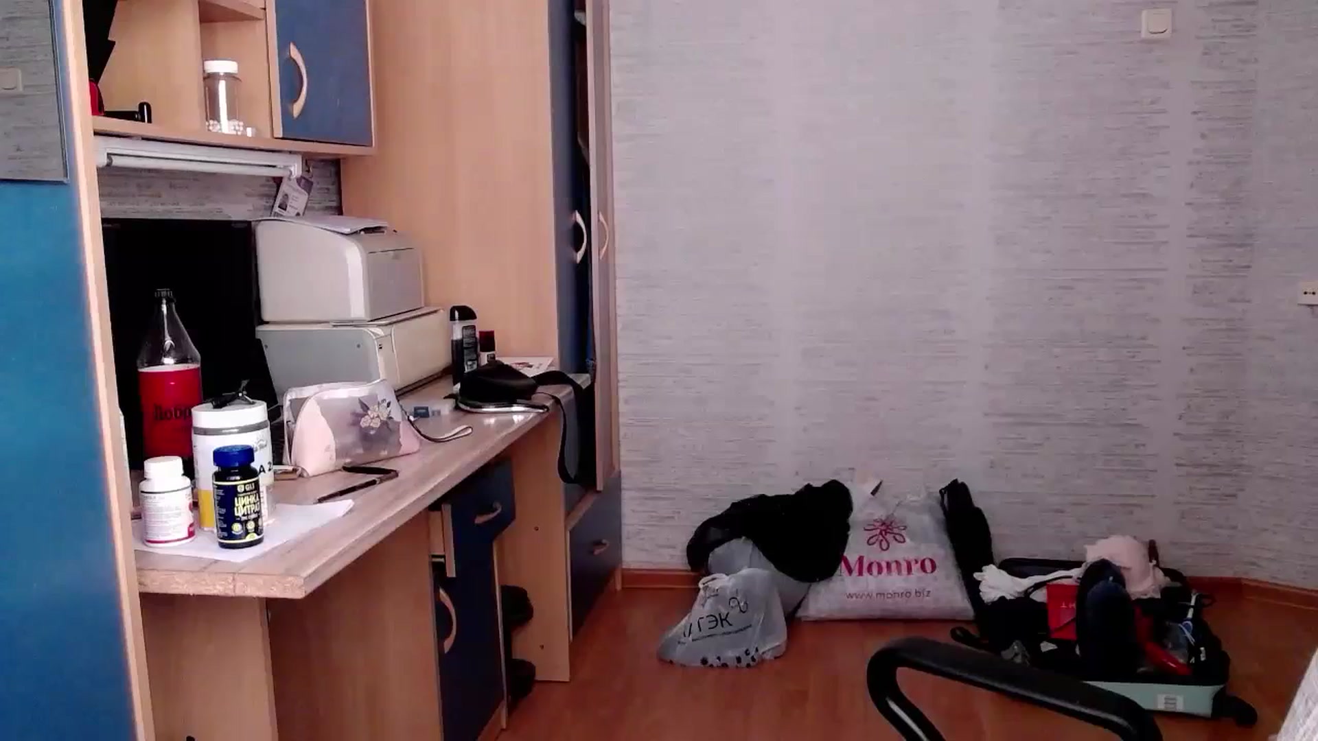 Gallery image thumbnail from Ashley_cutie_'s myfreecams stream on, 02/20/2024, 10:17 image 1 of 20