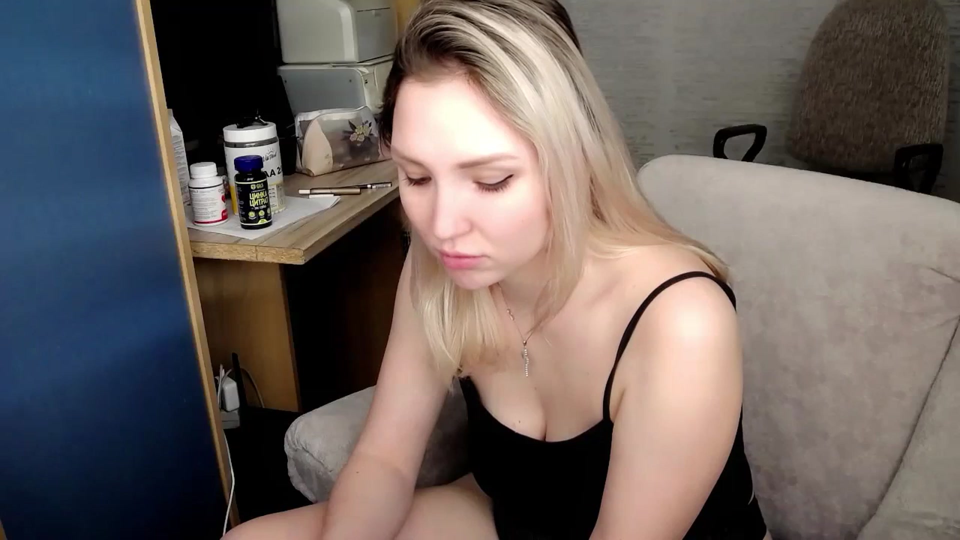 Gallery image thumbnail from Ashley_cutie_'s myfreecams stream on, 02/21/2024, 08:40 image 17 of 20