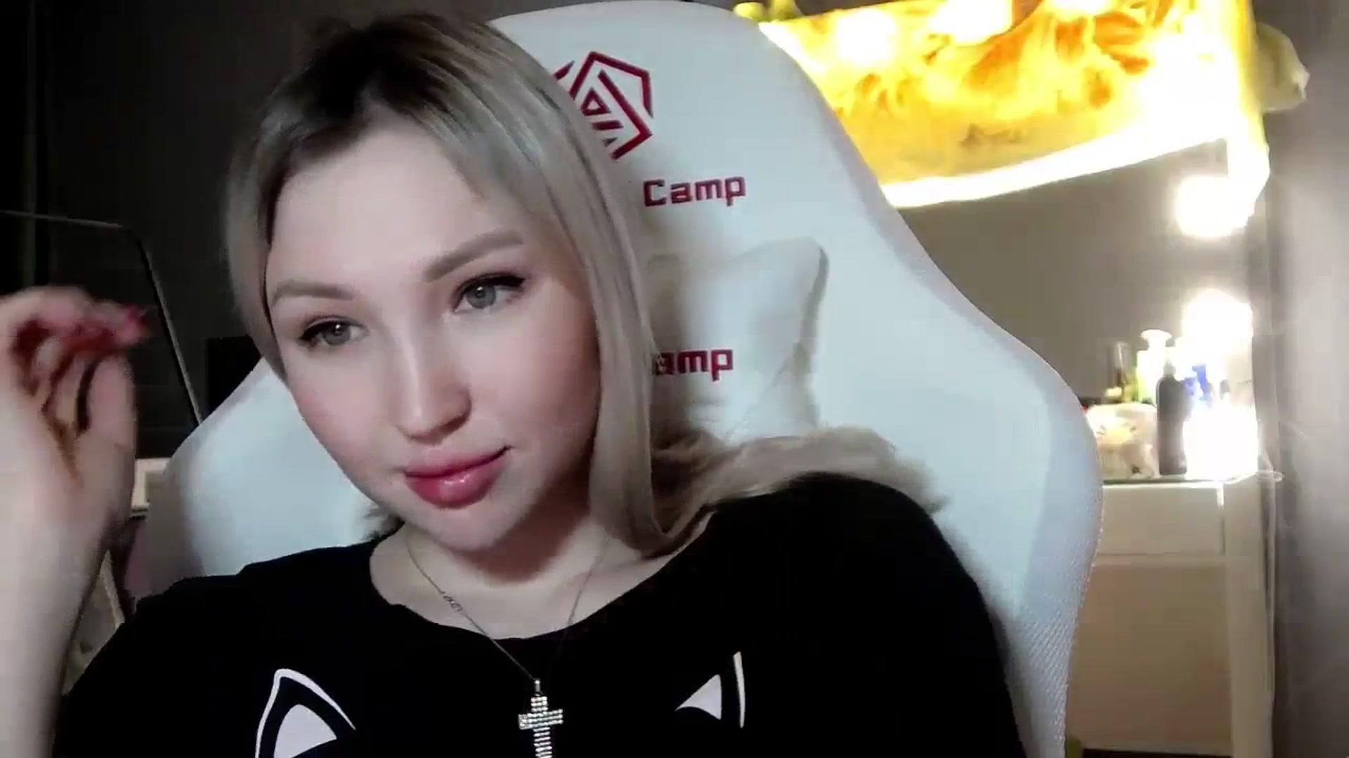 Gallery image thumbnail from Ashley_cutie_'s myfreecams stream on, 03/02/2024, 19:00 image 16 of 20
