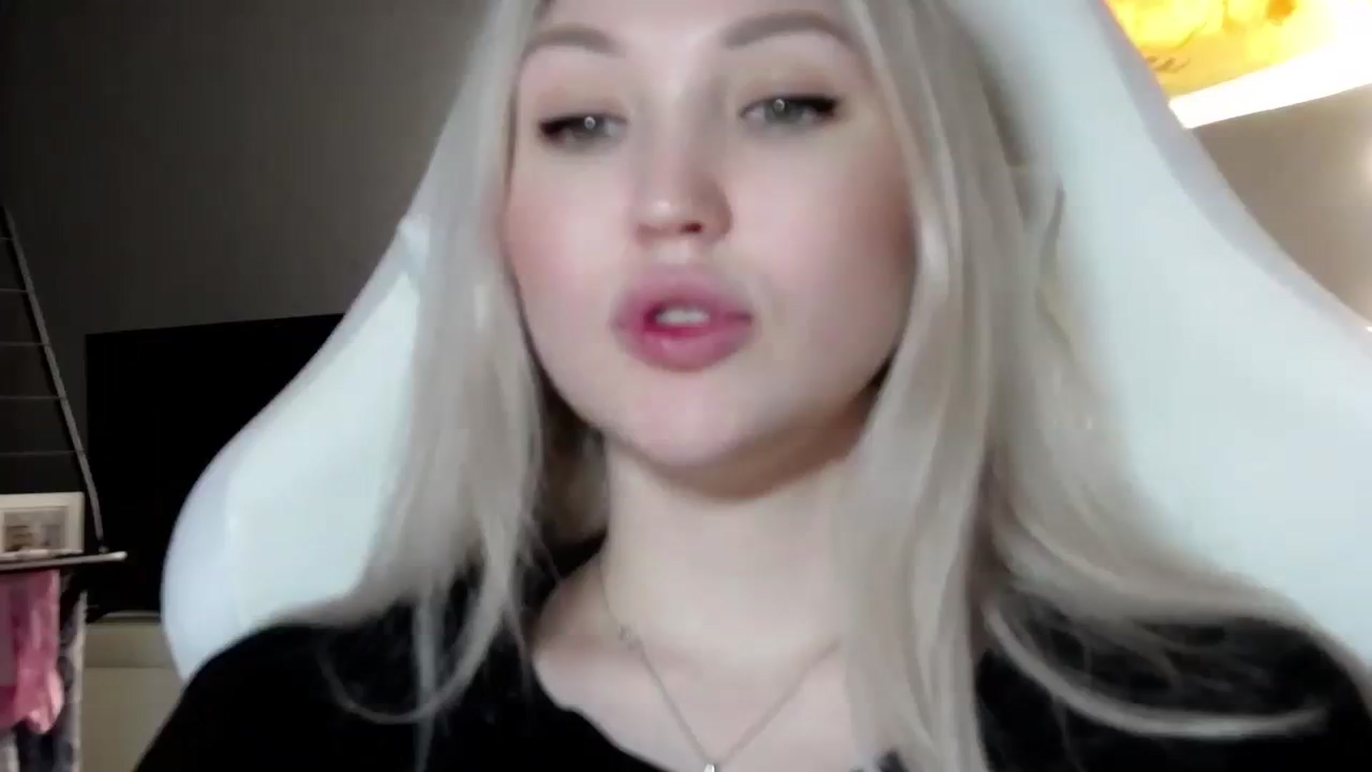 Gallery image thumbnail from Ashley_cutie_'s myfreecams stream on, 03/02/2024, 19:00 image 2 of 20