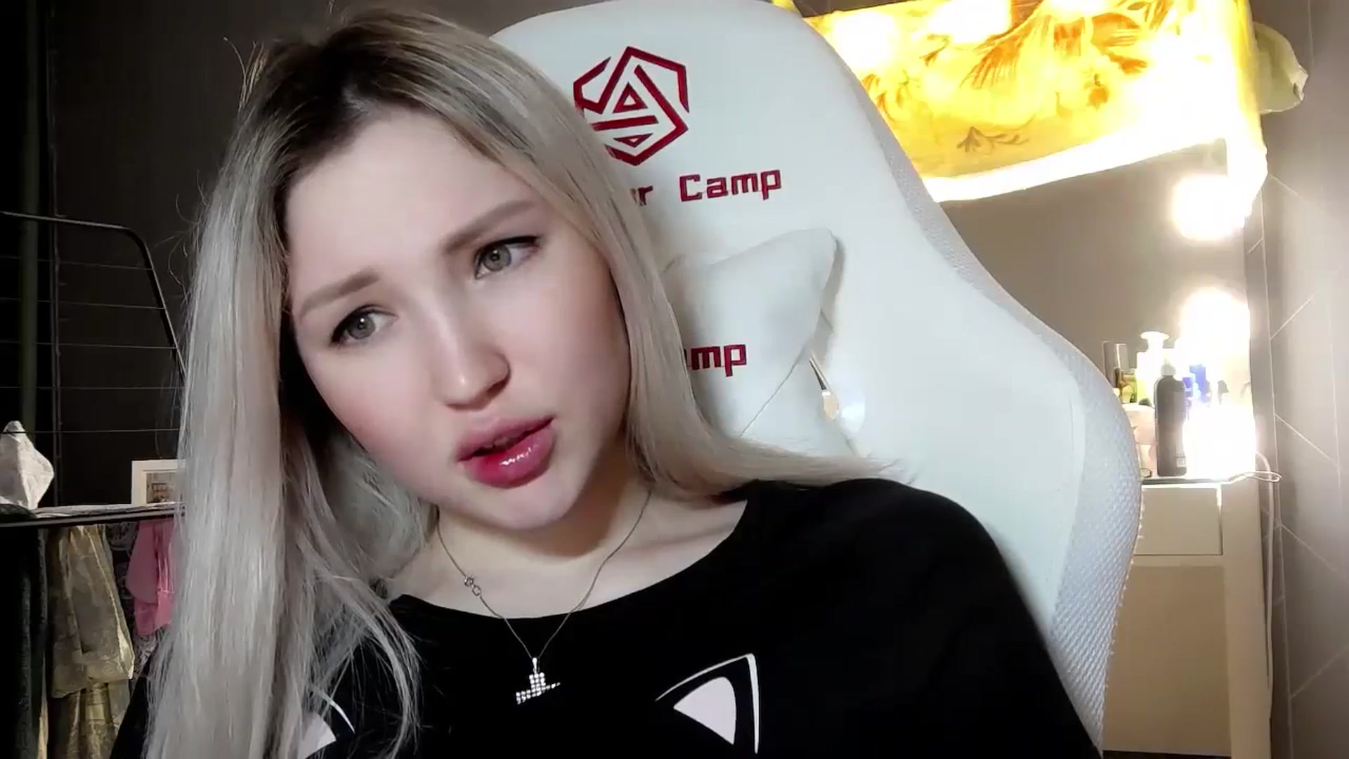 Gallery image thumbnail from Ashley_cutie_'s myfreecams stream on, 03/02/2024, 19:00 image 13 of 20