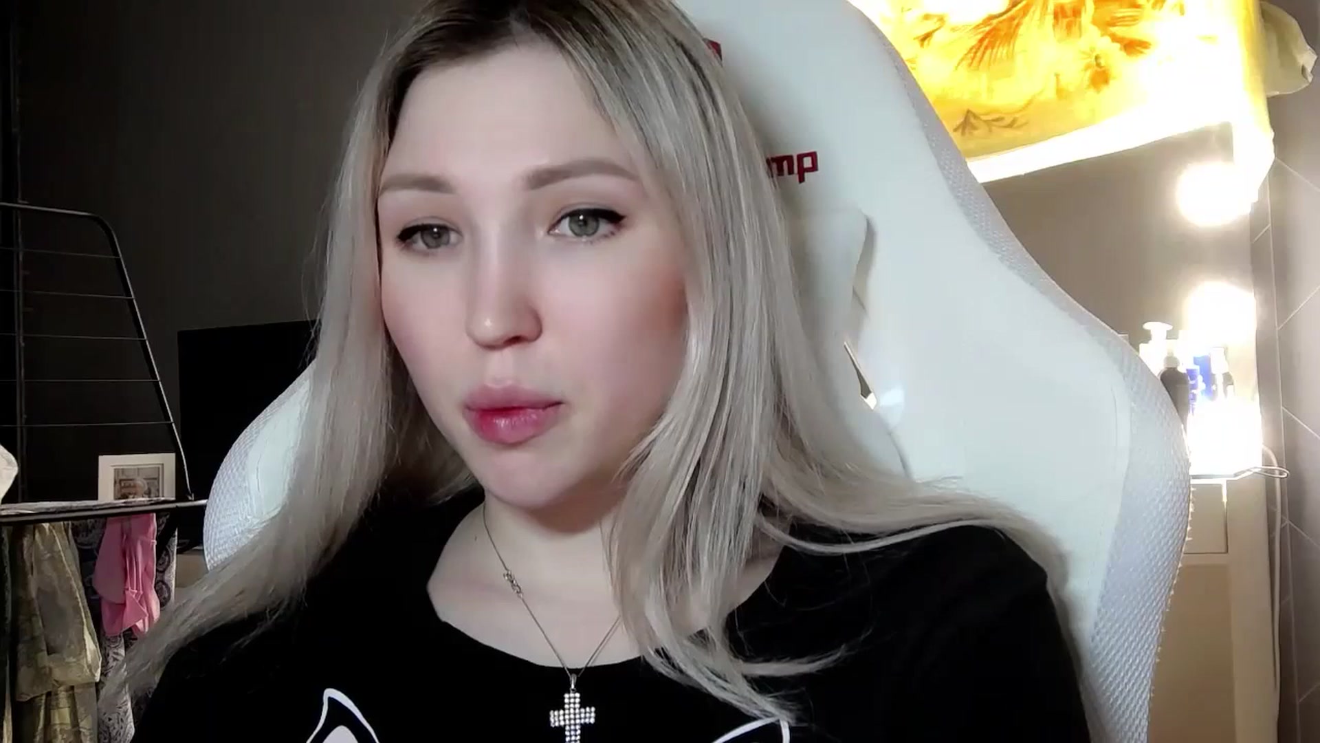 Gallery image thumbnail from Ashley_cutie_'s myfreecams stream on, 03/02/2024, 19:00 image 11 of 20
