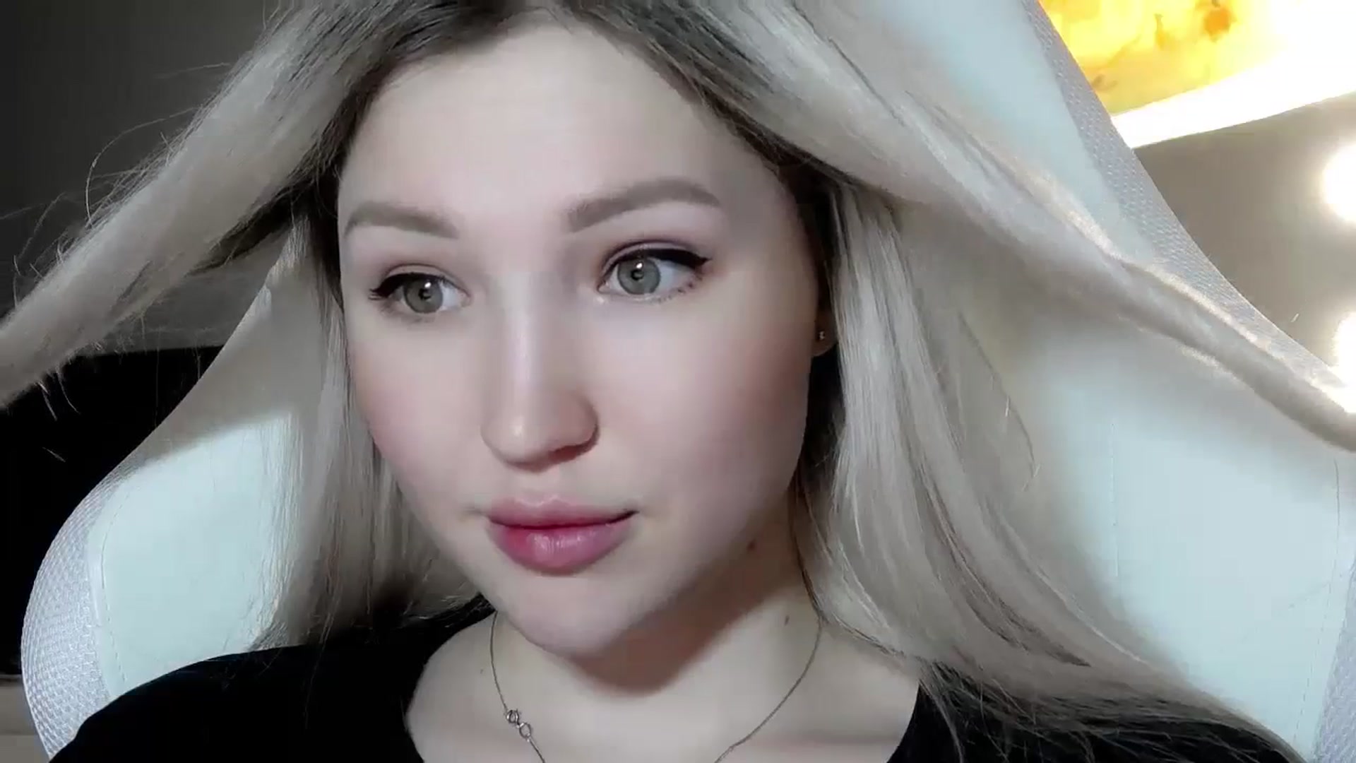 Gallery image thumbnail from Ashley_cutie_'s myfreecams stream on, 03/02/2024, 19:00 image 3 of 20