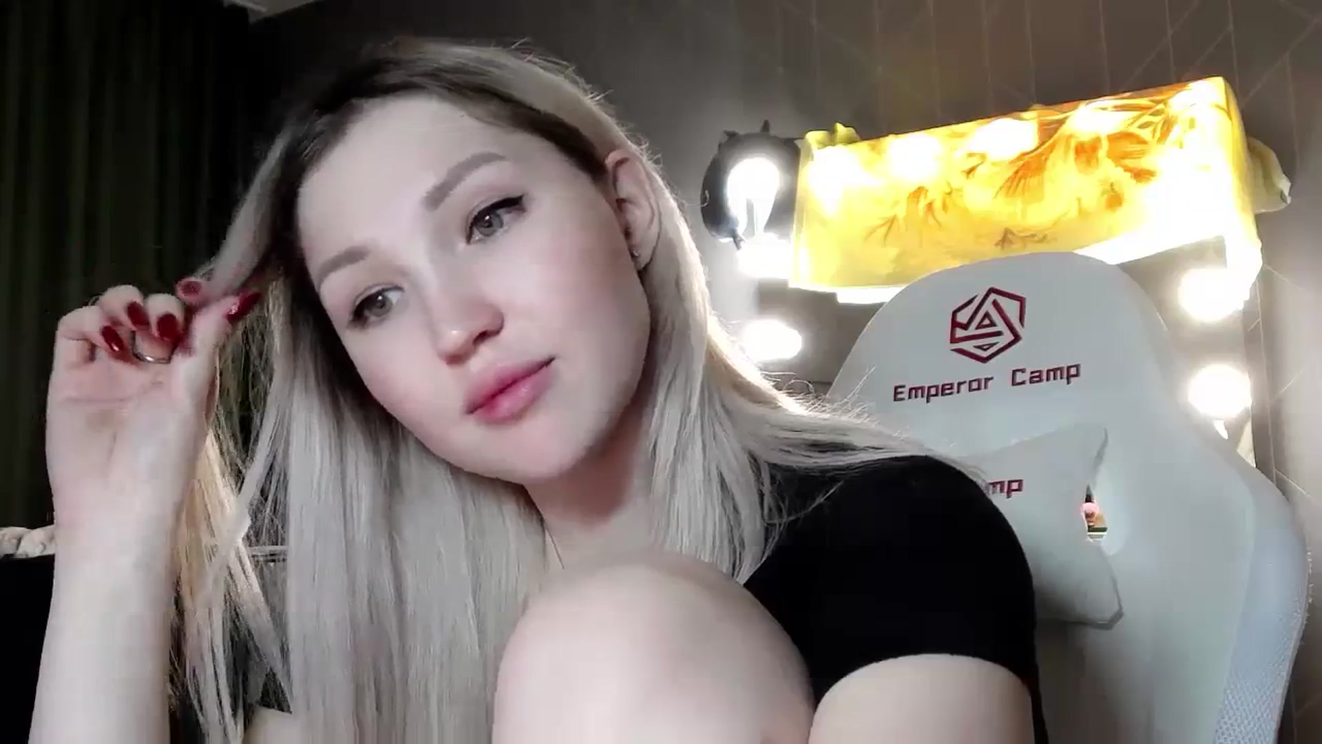 Gallery image thumbnail from Ashley_cutie_'s myfreecams stream on, 03/02/2024, 20:30 image 6 of 20