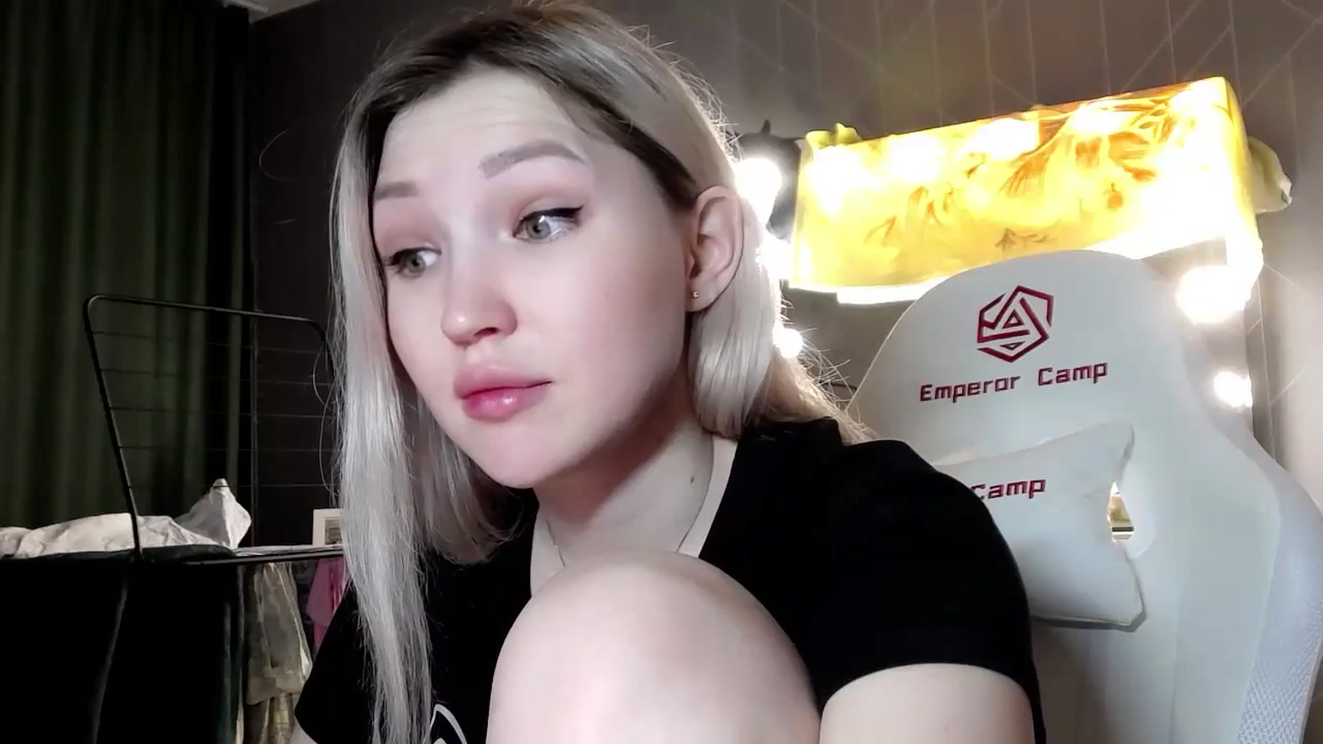 Gallery image thumbnail from Ashley_cutie_'s myfreecams stream on, 03/02/2024, 20:30 image 10 of 20